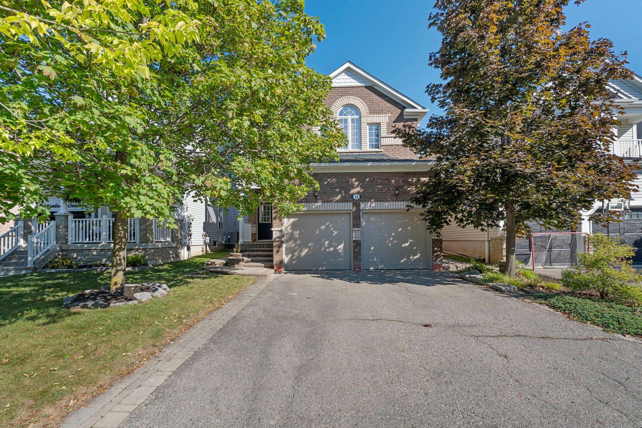 Whitby, ON L1M 2M7,12 Kenilworth CRES