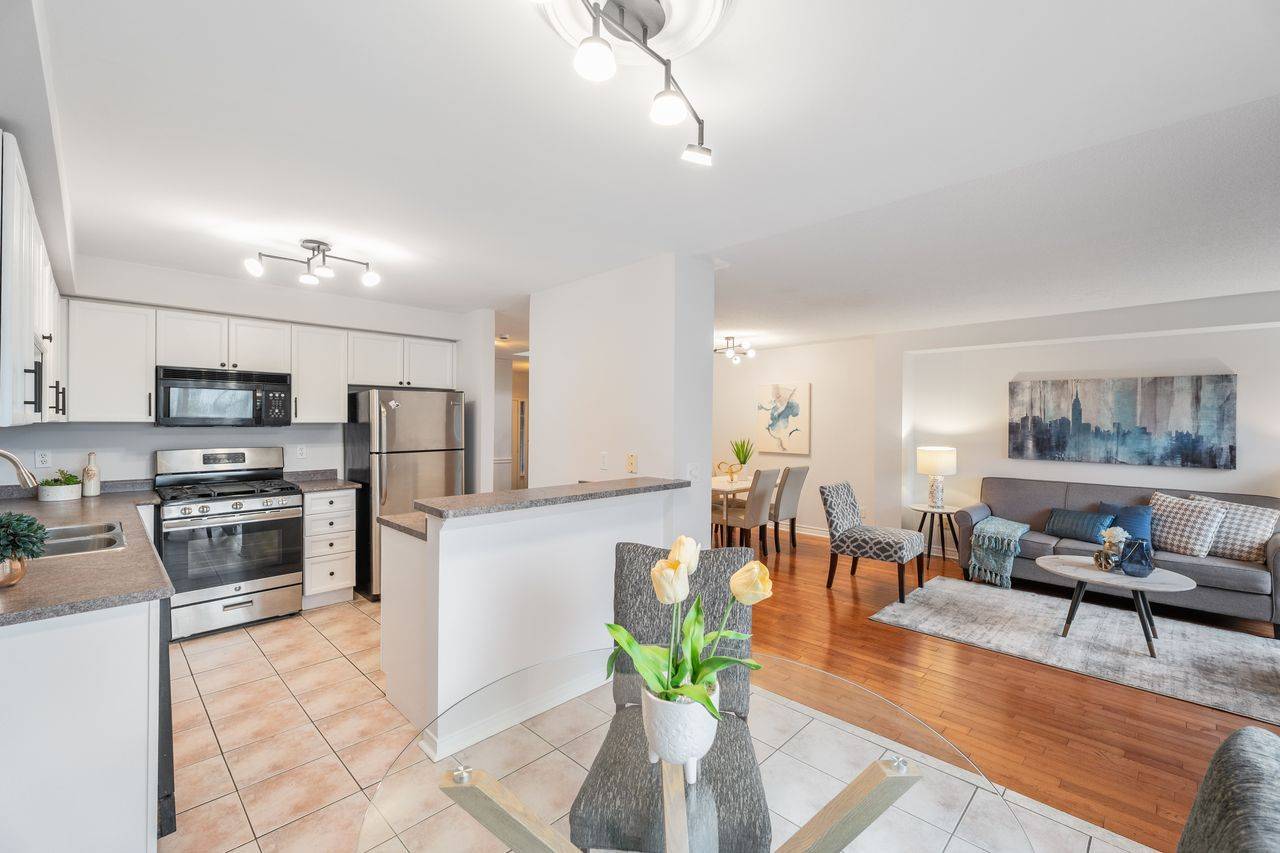 Aurora, ON L4G 7N7,42 Millcliff CIR