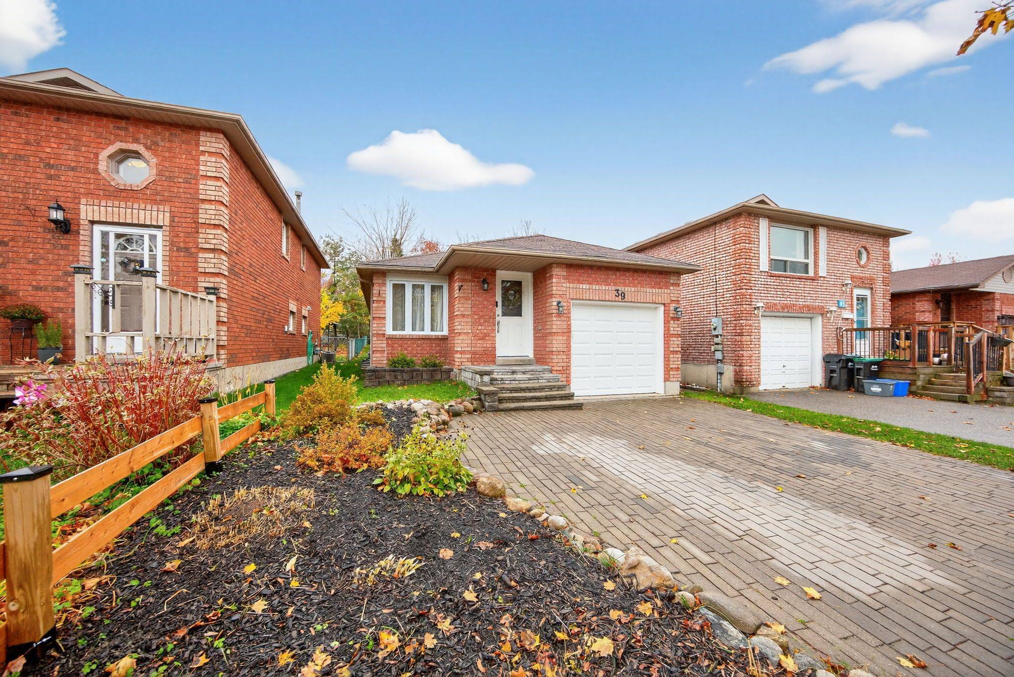 Barrie, ON L4N 7B5,39 Ferguson DR