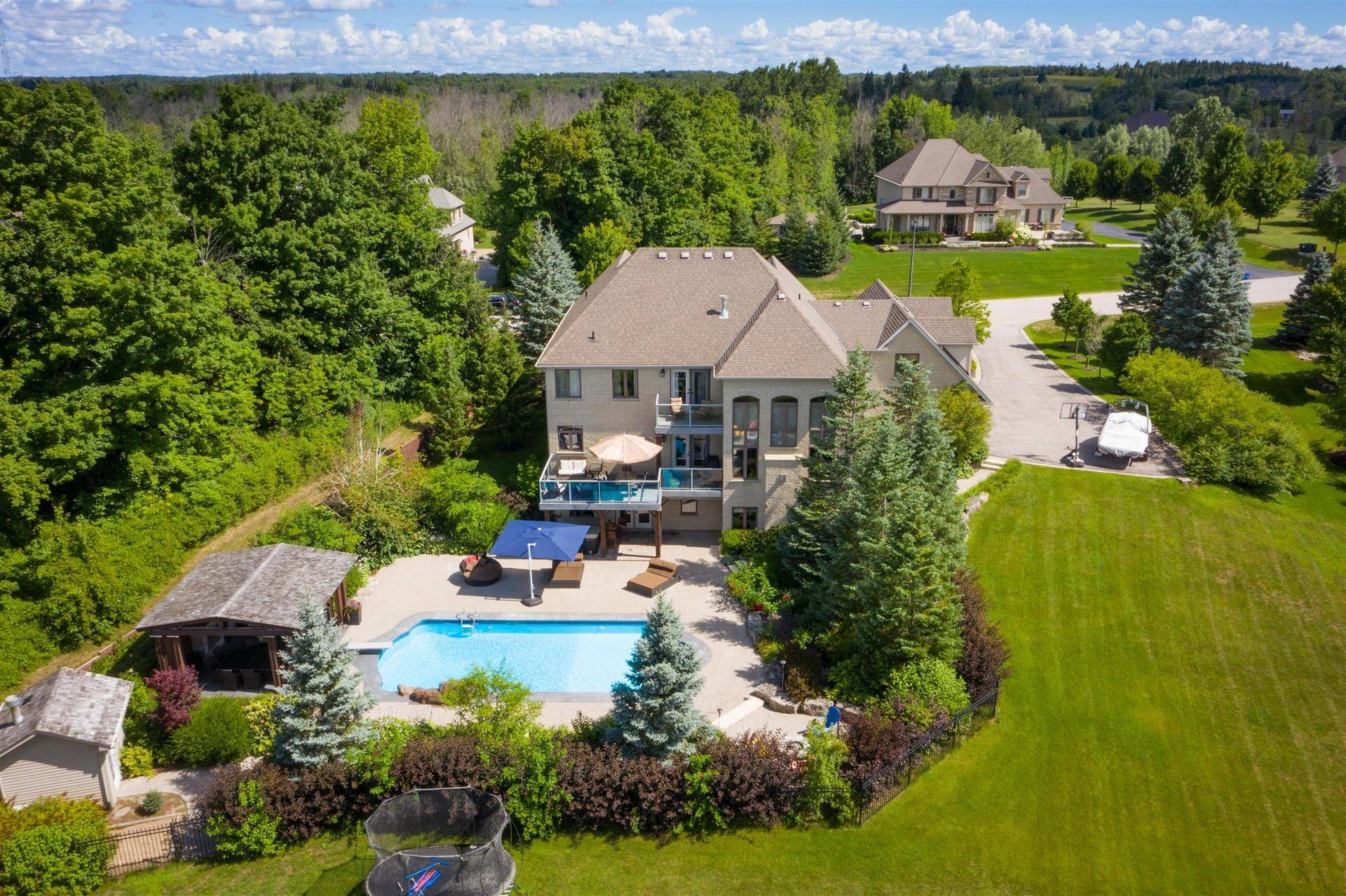 Milton, ON L0P 1B0,11360 Taylor CT