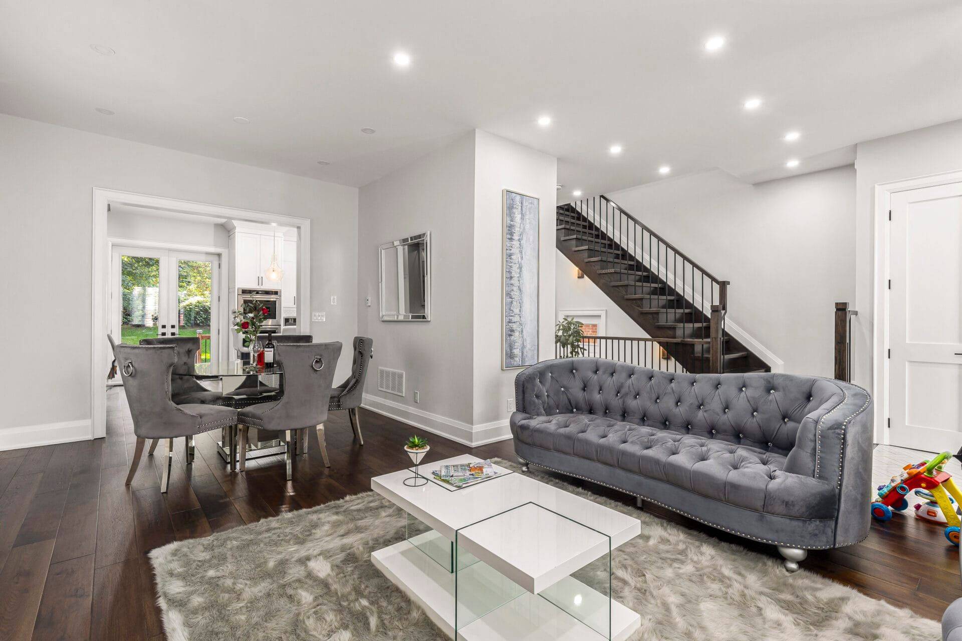 Toronto W03, ON M6N 2P8,51 Cynthia RD