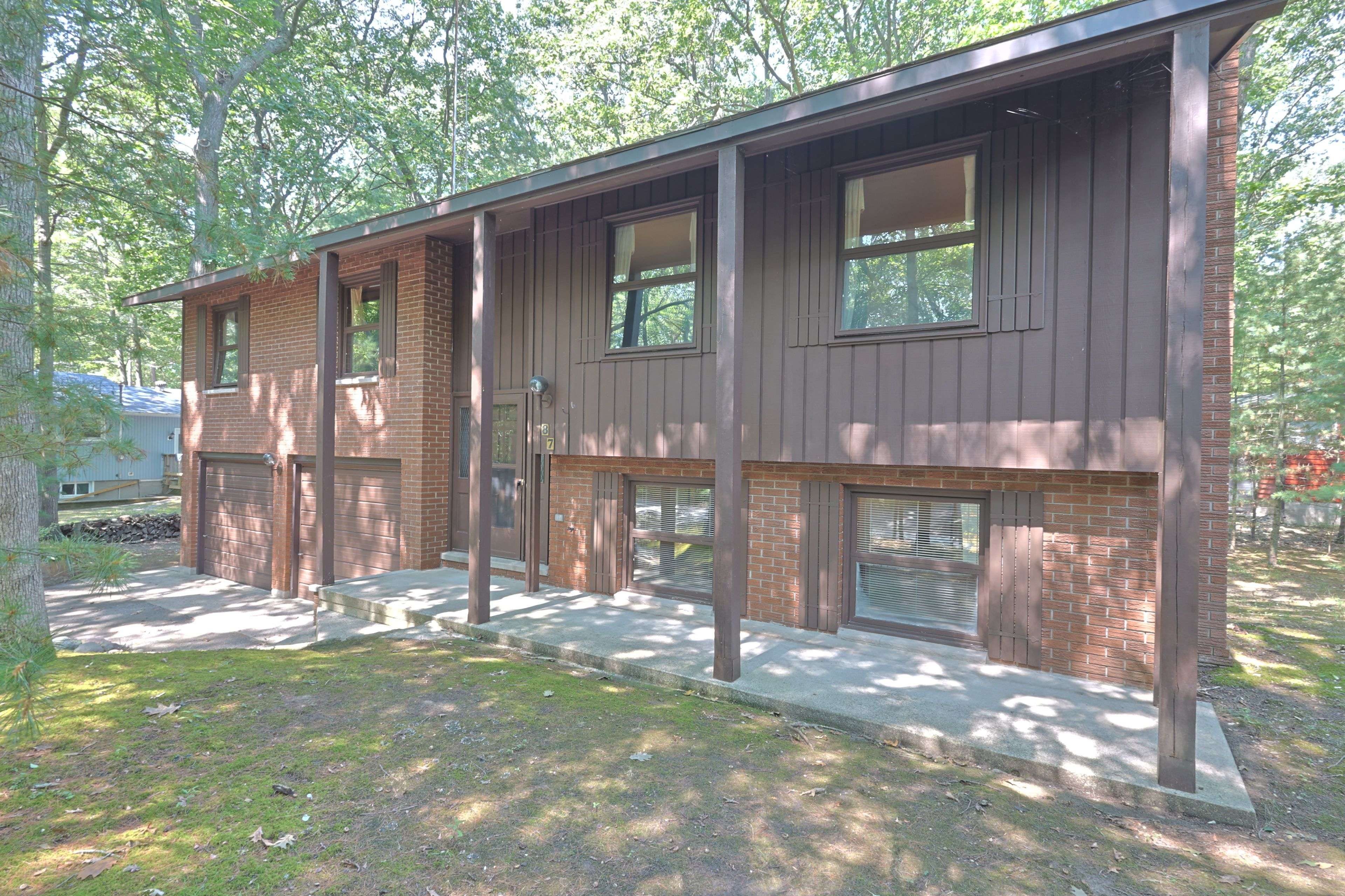 Lambton Shores, ON N0M 1T0,10346 Pines Pkwy