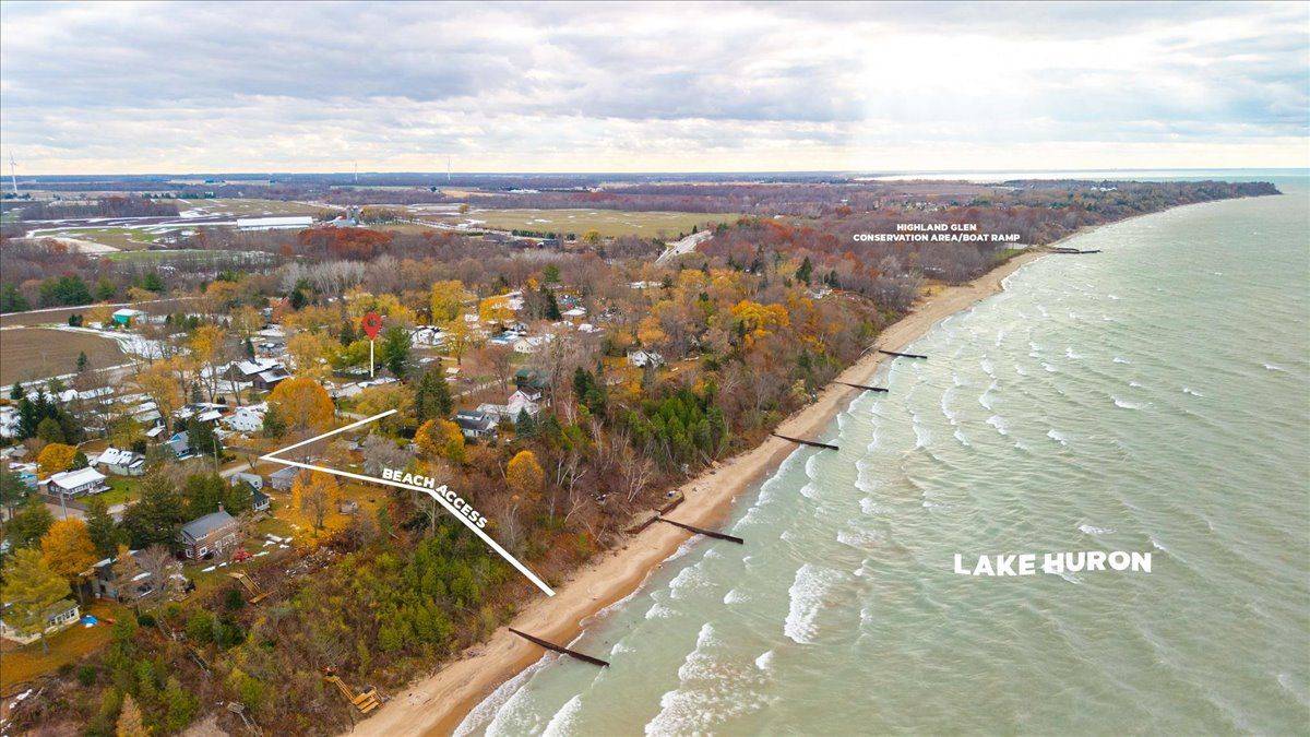 Plympton-wyoming, ON N0N 1J6,4547 William ST