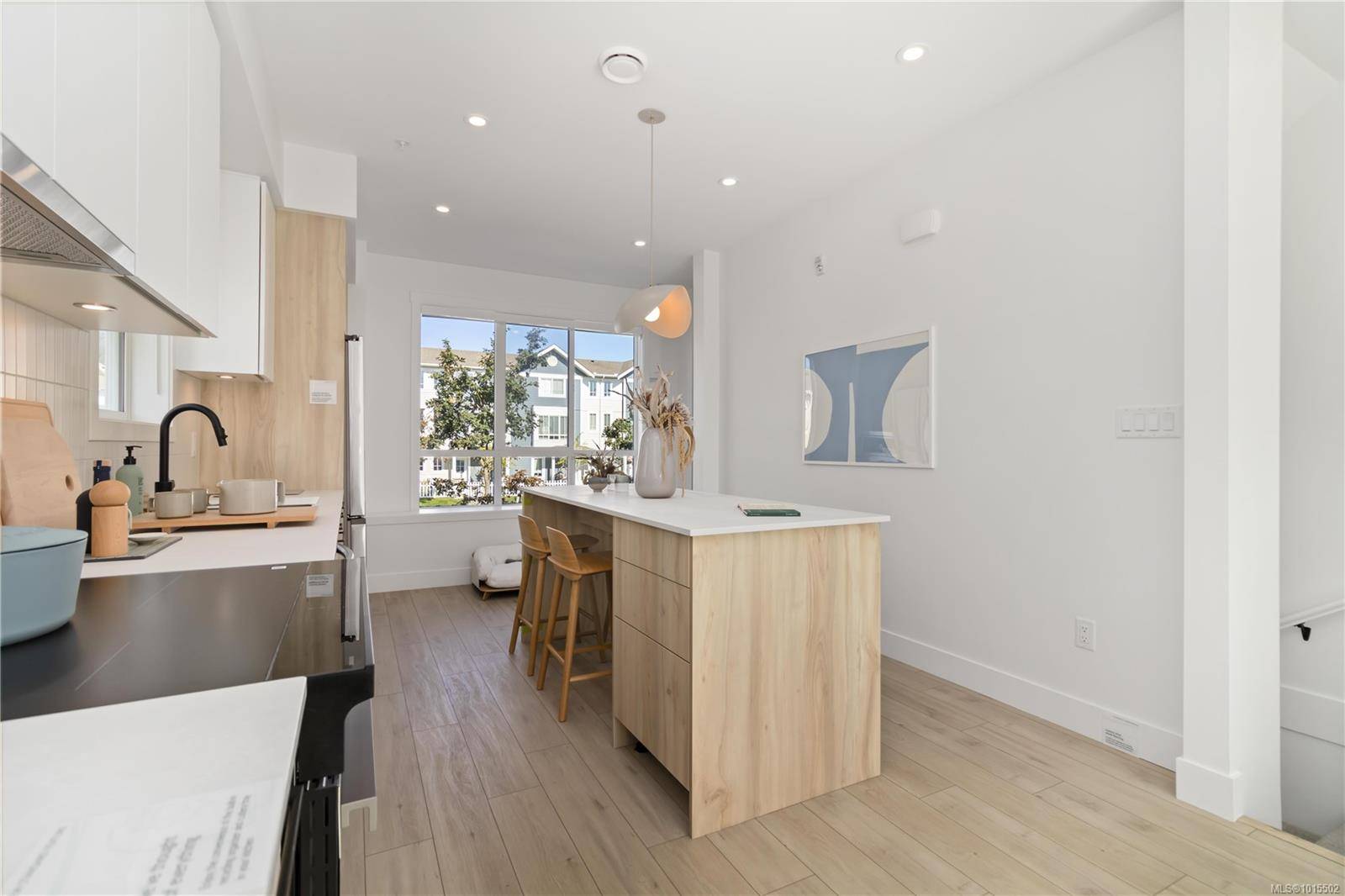 Colwood, BC V9C 0S5,368 Tradewinds Ave #124