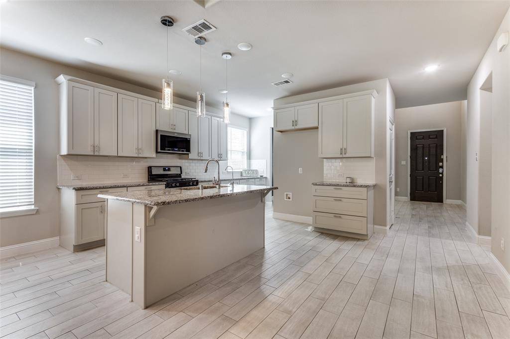 Mckinney, TX 75071,2912 Inn Kitchen Way