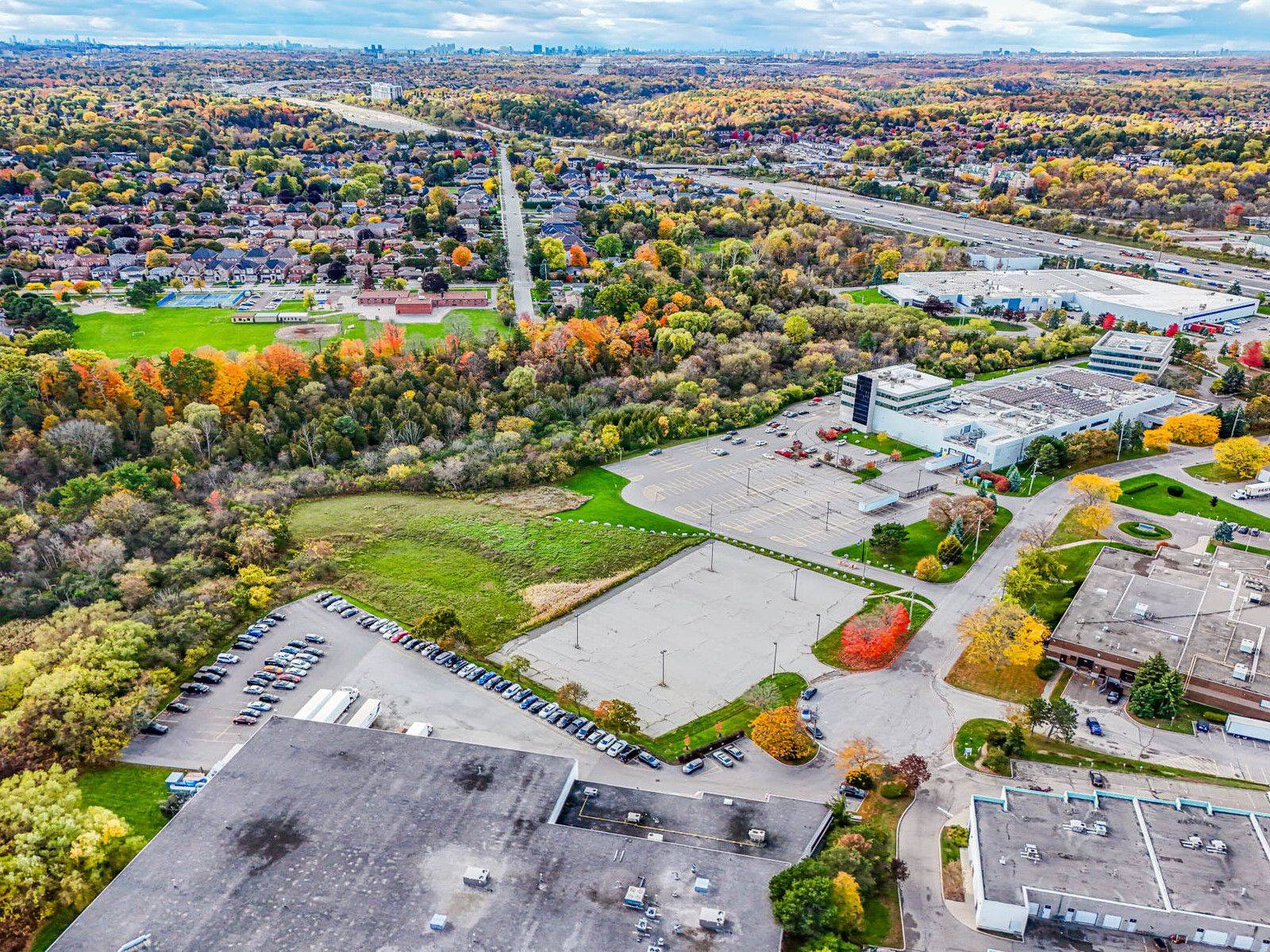 Pickering, ON L1W 4A2,1800 Sandstone MNR