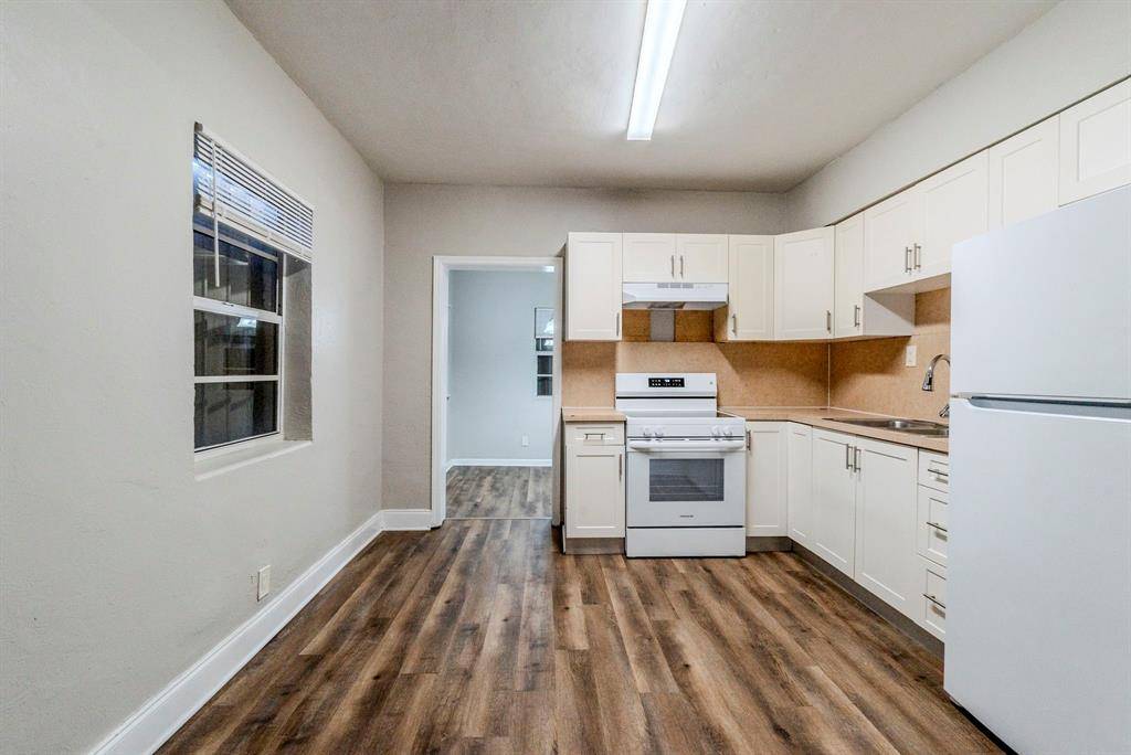 Dania Beach, FL 33004,734 SW 4th St