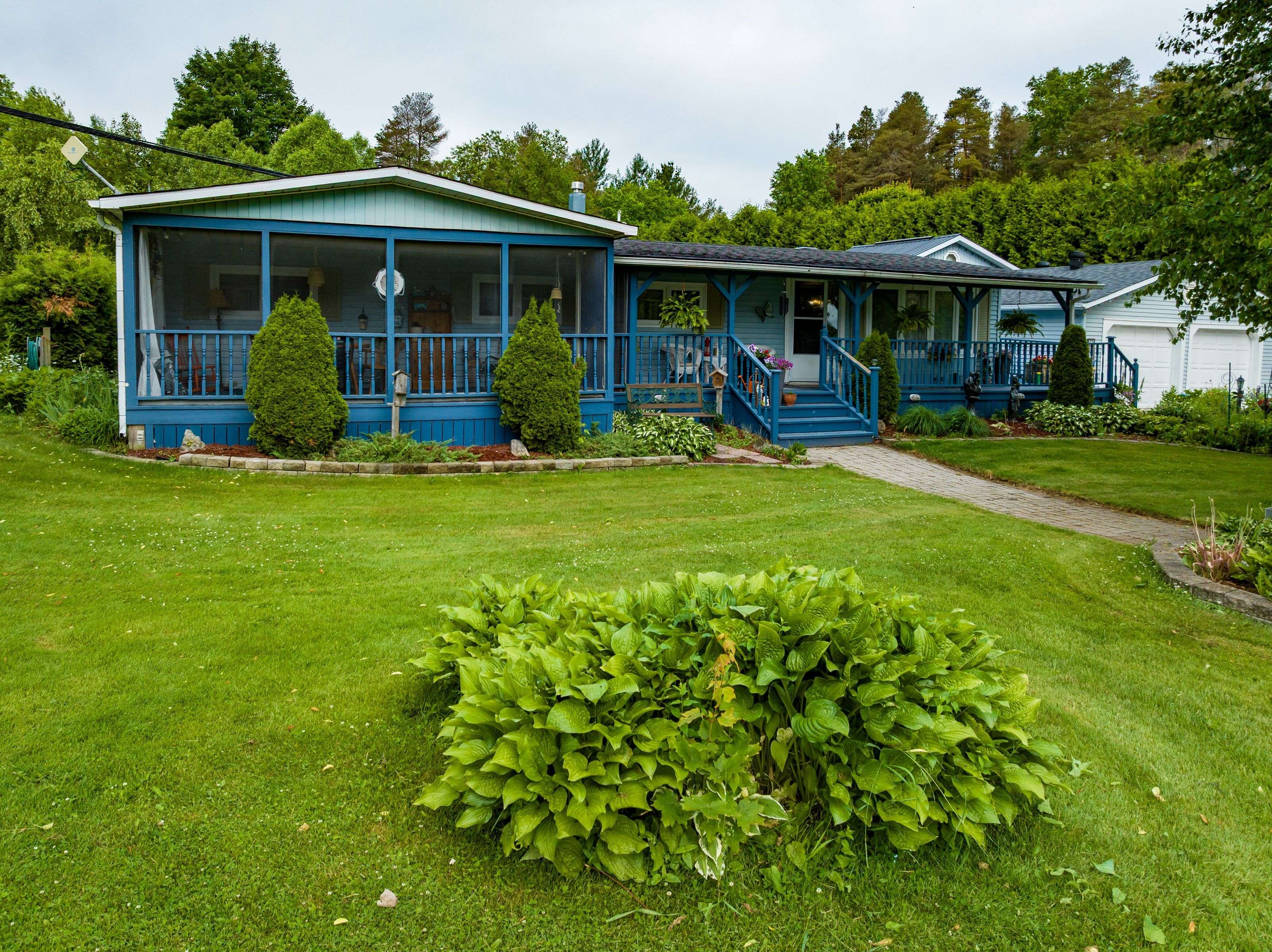 Clearview, ON L0M 1N0,3354 McCarthy DR