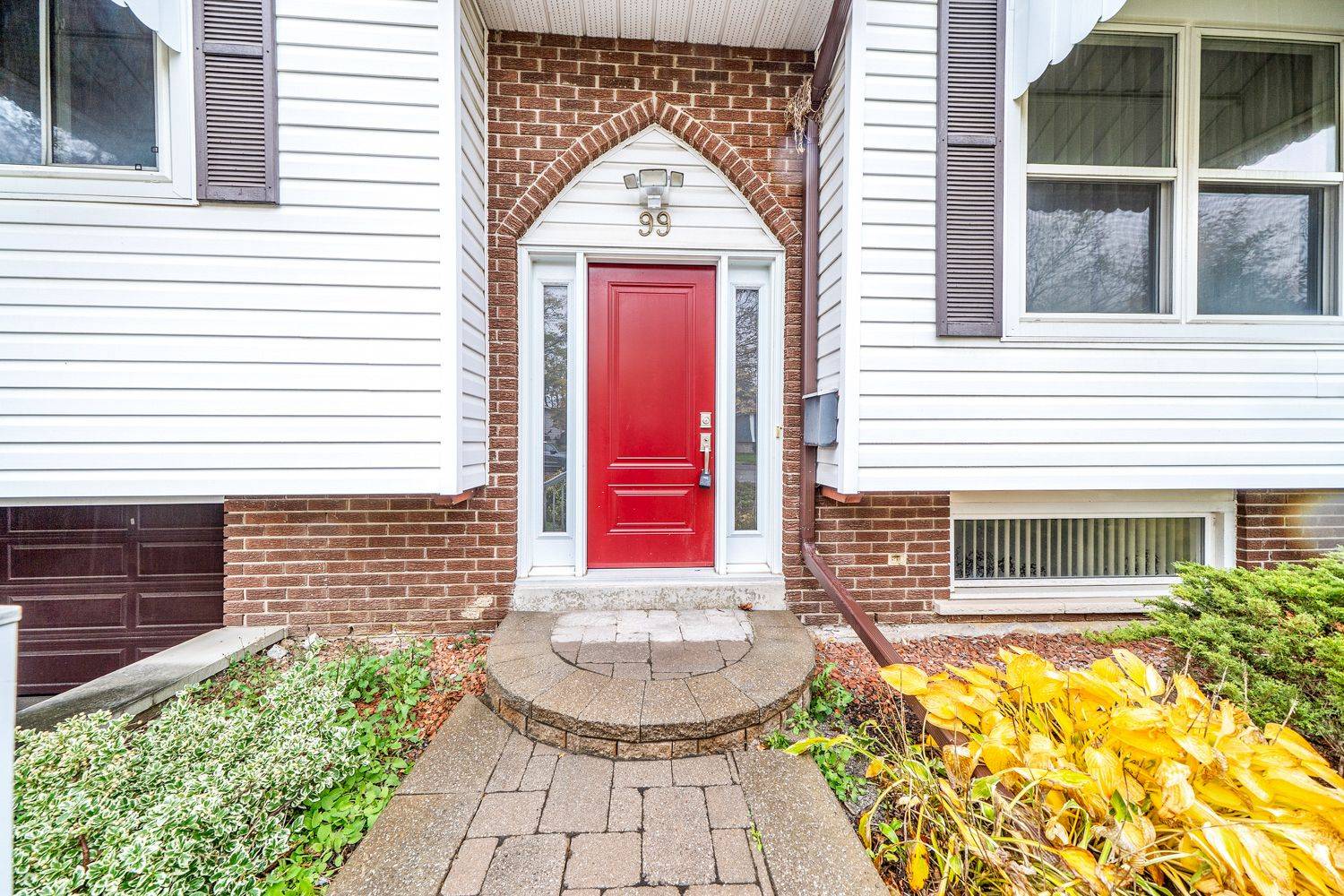 Barrie, ON L4N 4K7,99 Marshall ST