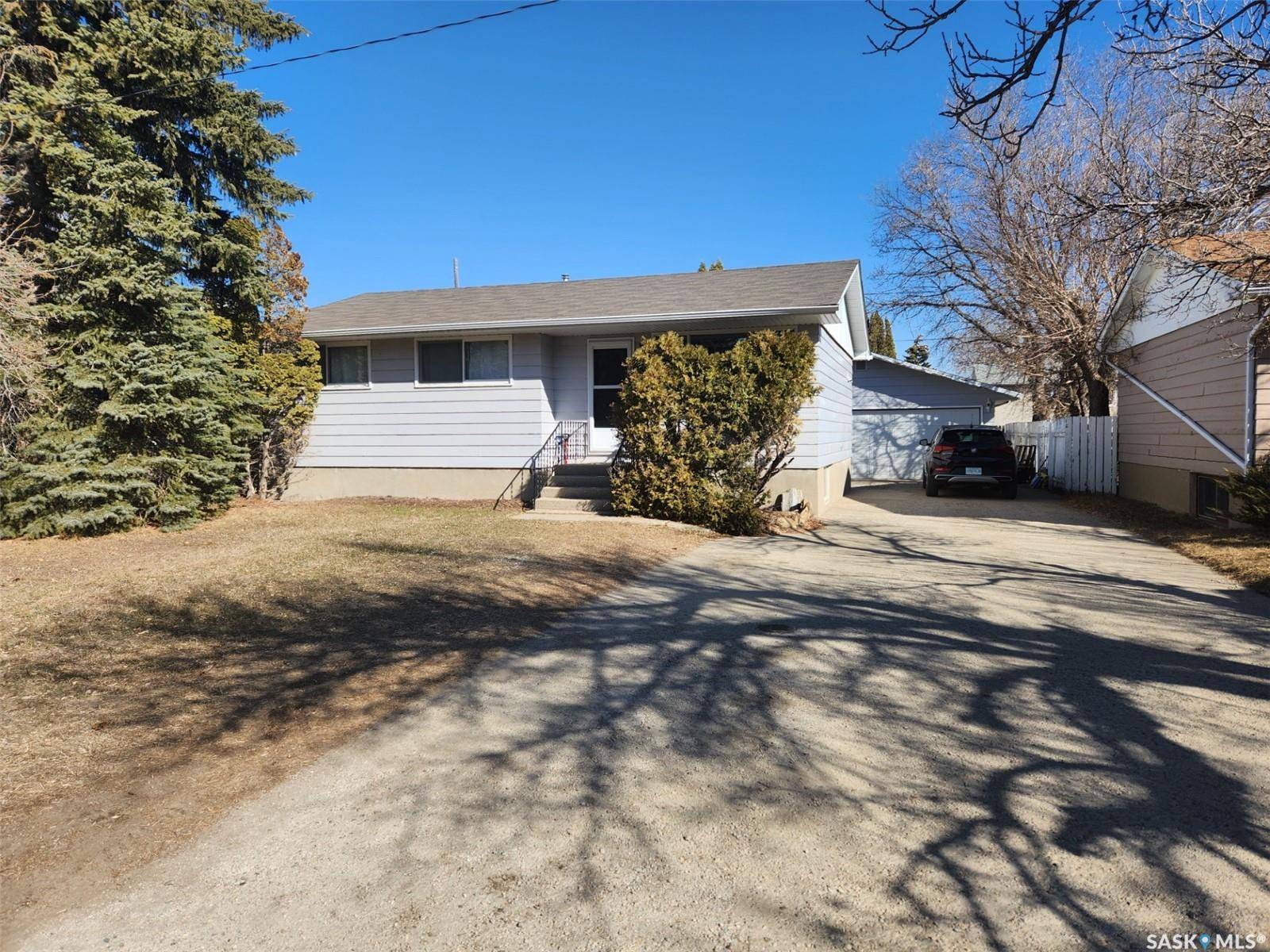 Estevan, SK S4A 1L5,1272 King STREET