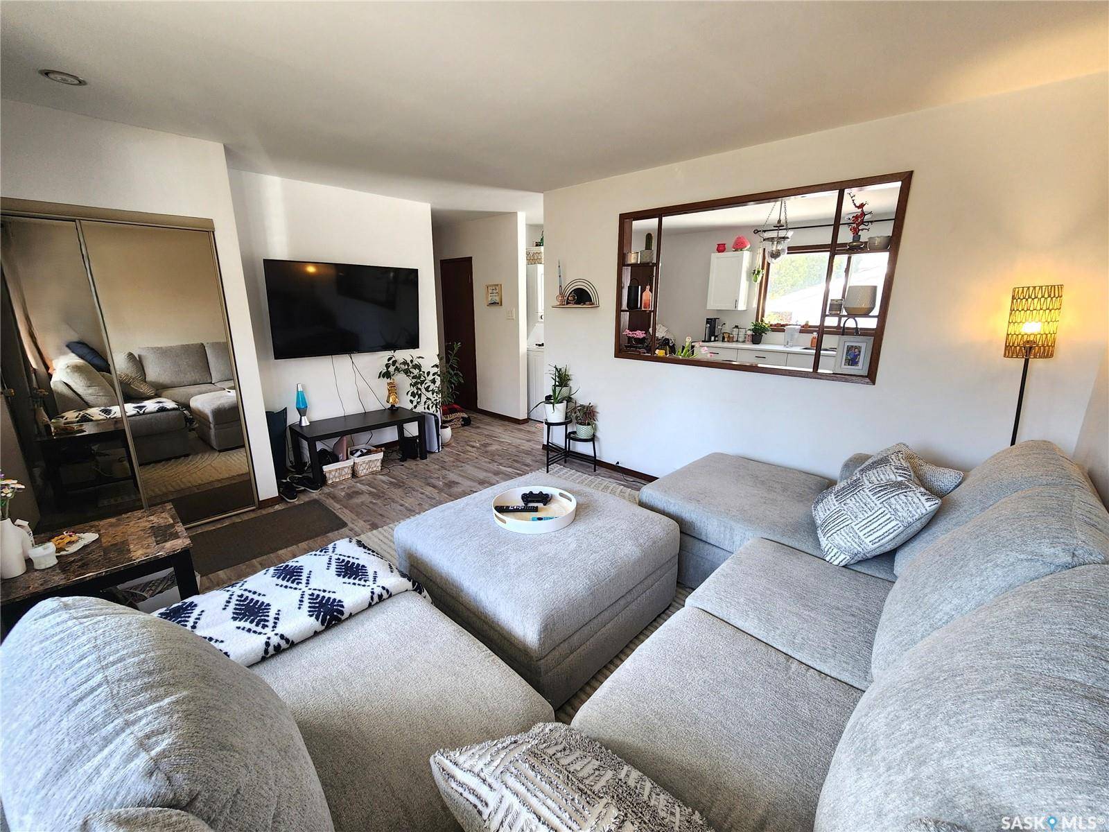 Estevan, SK S4A 1L5,1272 King STREET