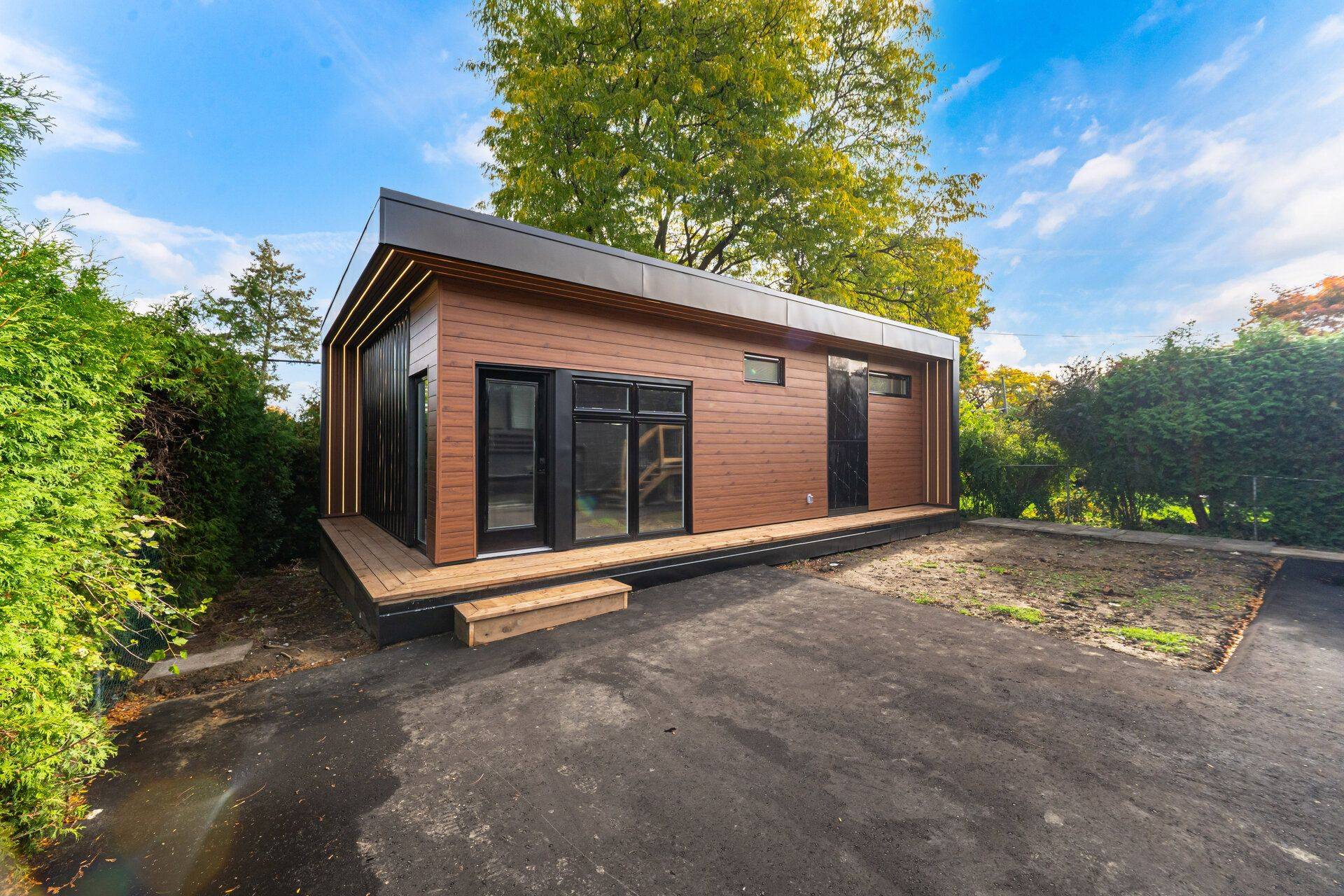 Toronto W09, ON M9R 3C6,25 Templar DR