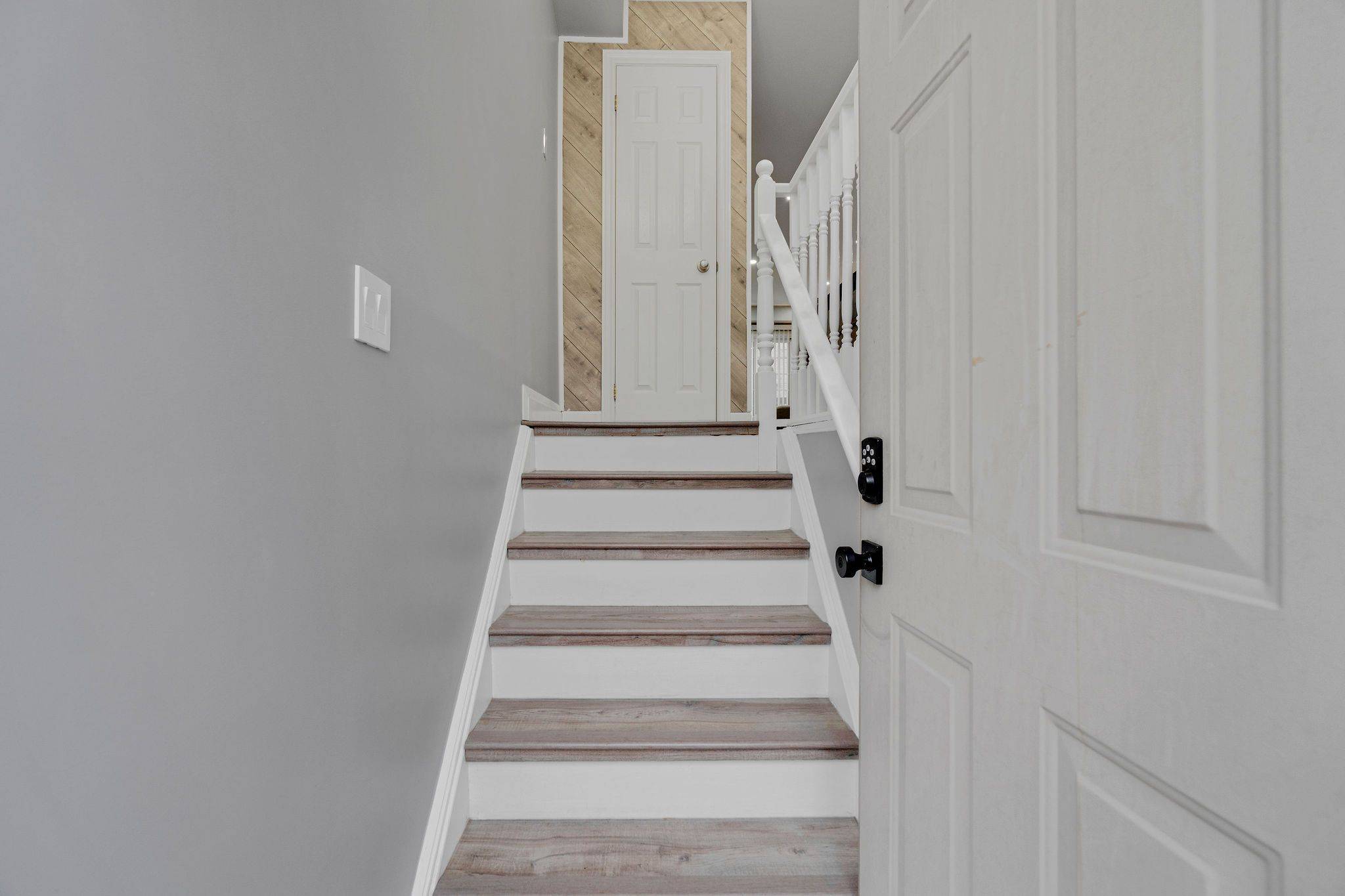 Burlington, ON L7M 4R7,3480 Upper Middle RD #29