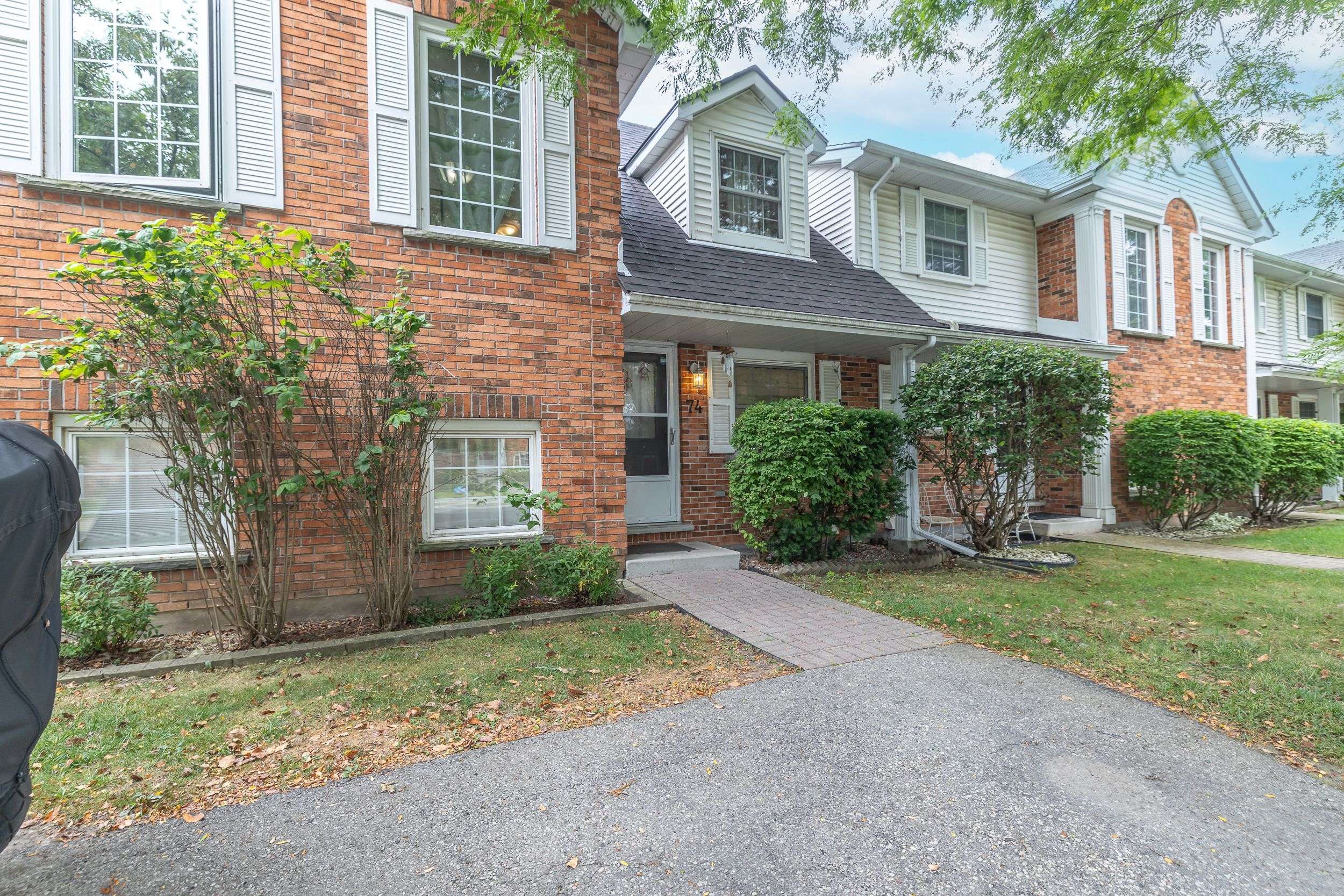 Guelph, ON N1E 6V4,129 Victoria RD N #74