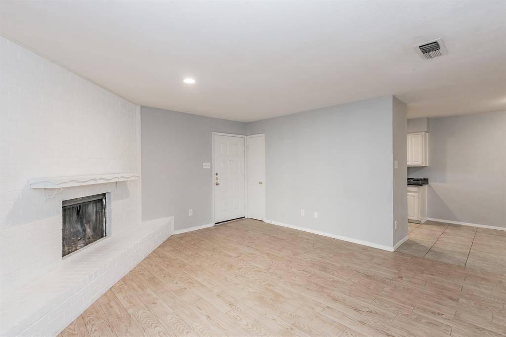 Fort Worth, TX 76116,6616 Berke Place #B