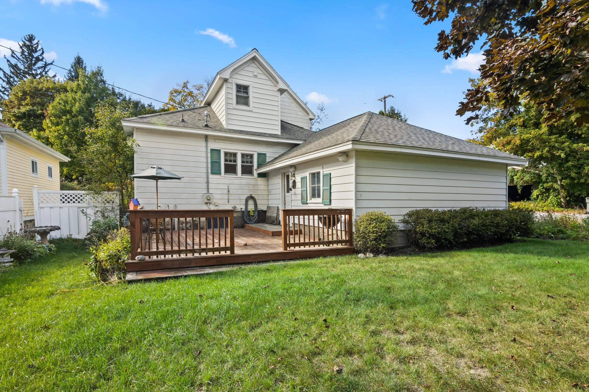 Northport, MI 49670,408 N Mill ST