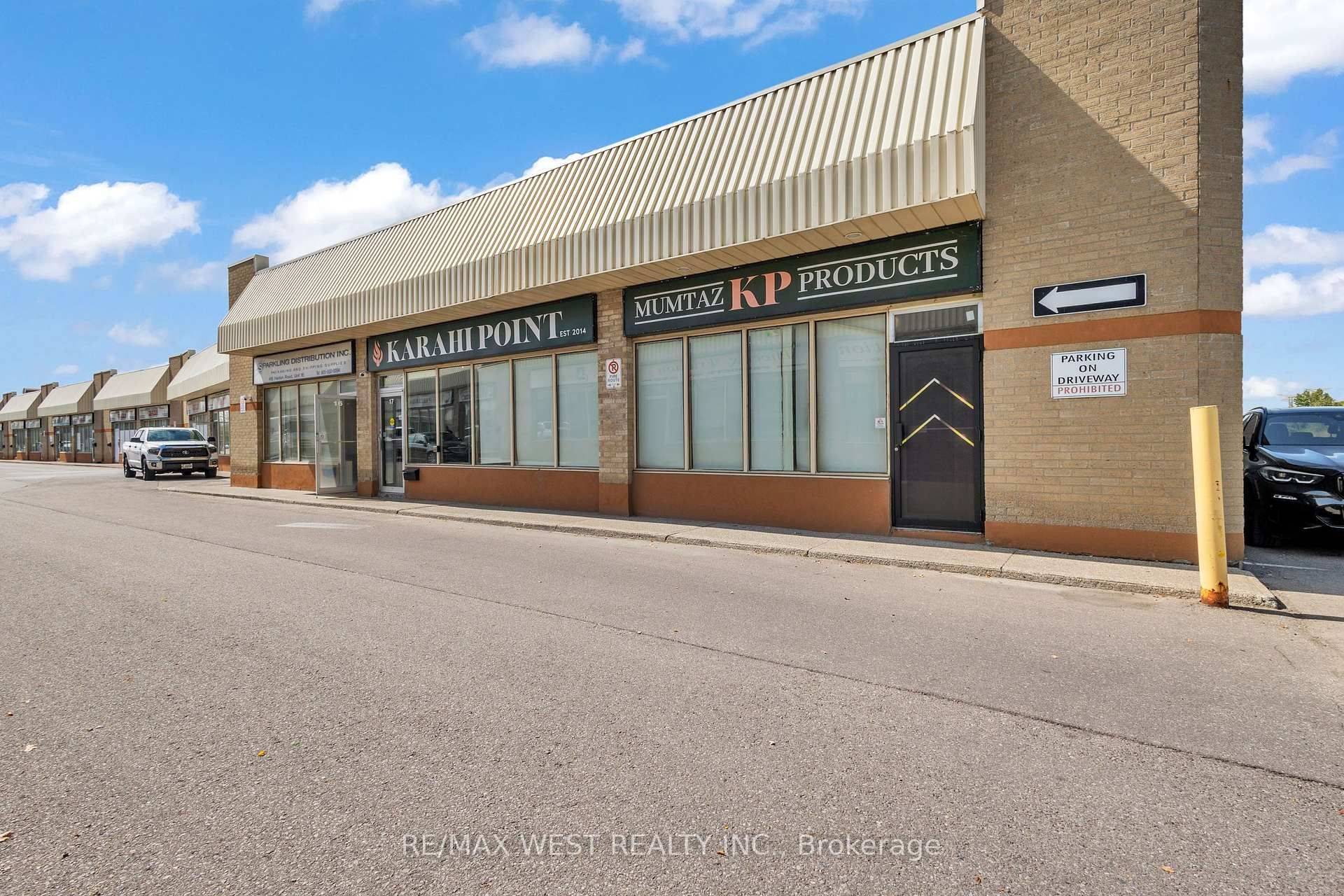 Vaughan, ON L4L 4Z1,418 Hanlan RD #17&18