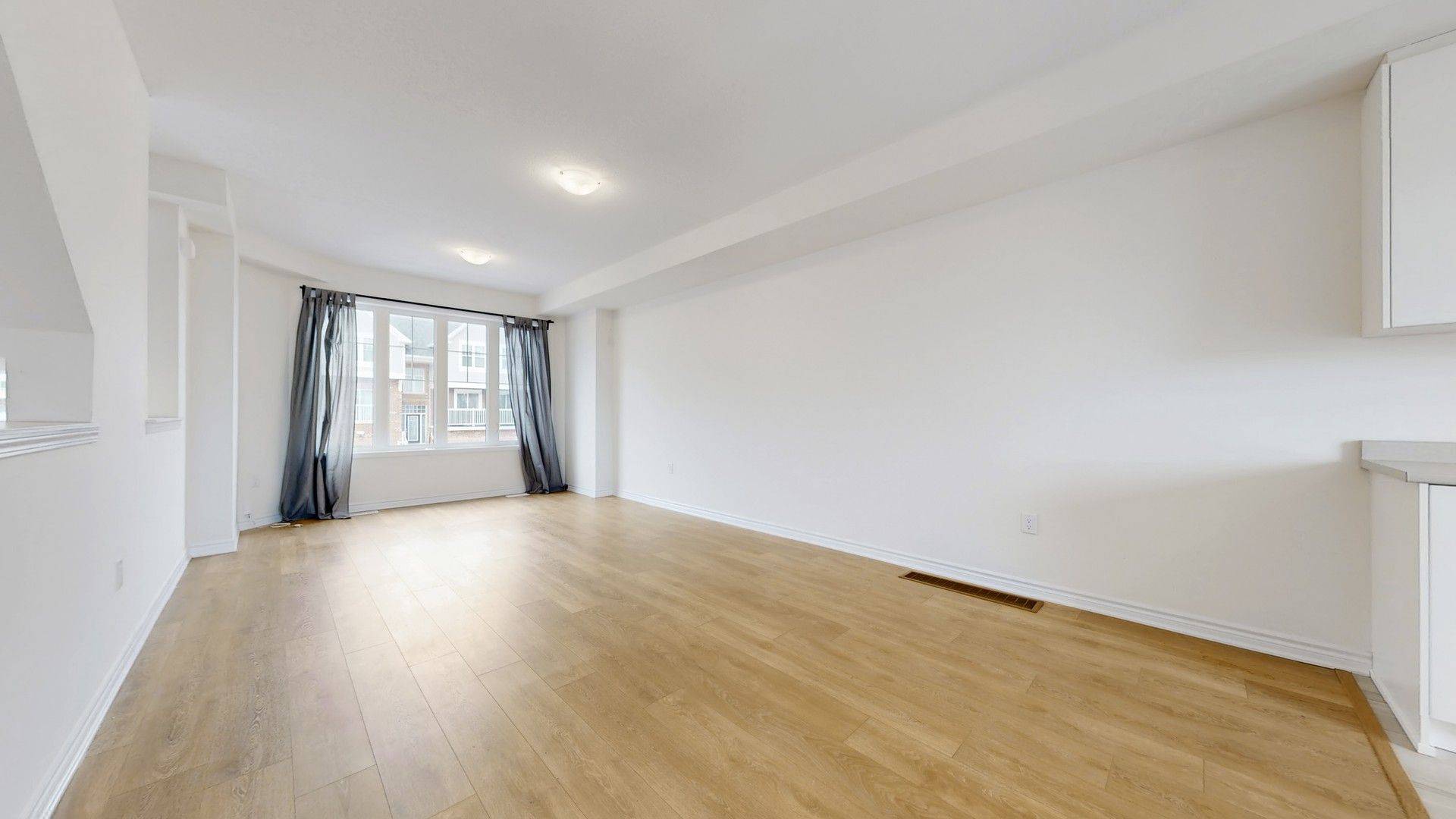 Wasaga Beach, ON L9Z 0K4,84 Sandhill Crane DR