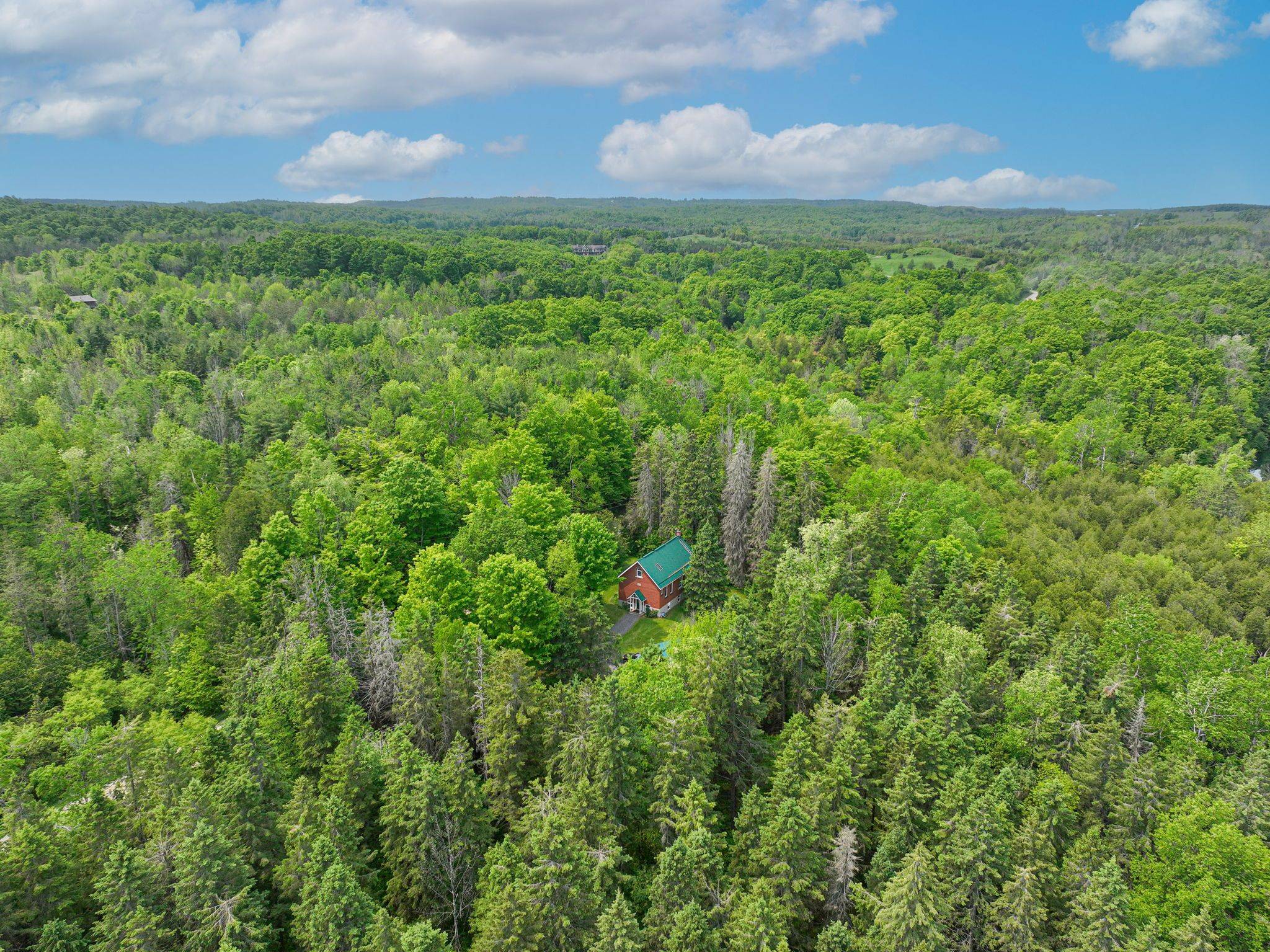 Mulmur, ON L9V 0T6,627379 15 Side Road