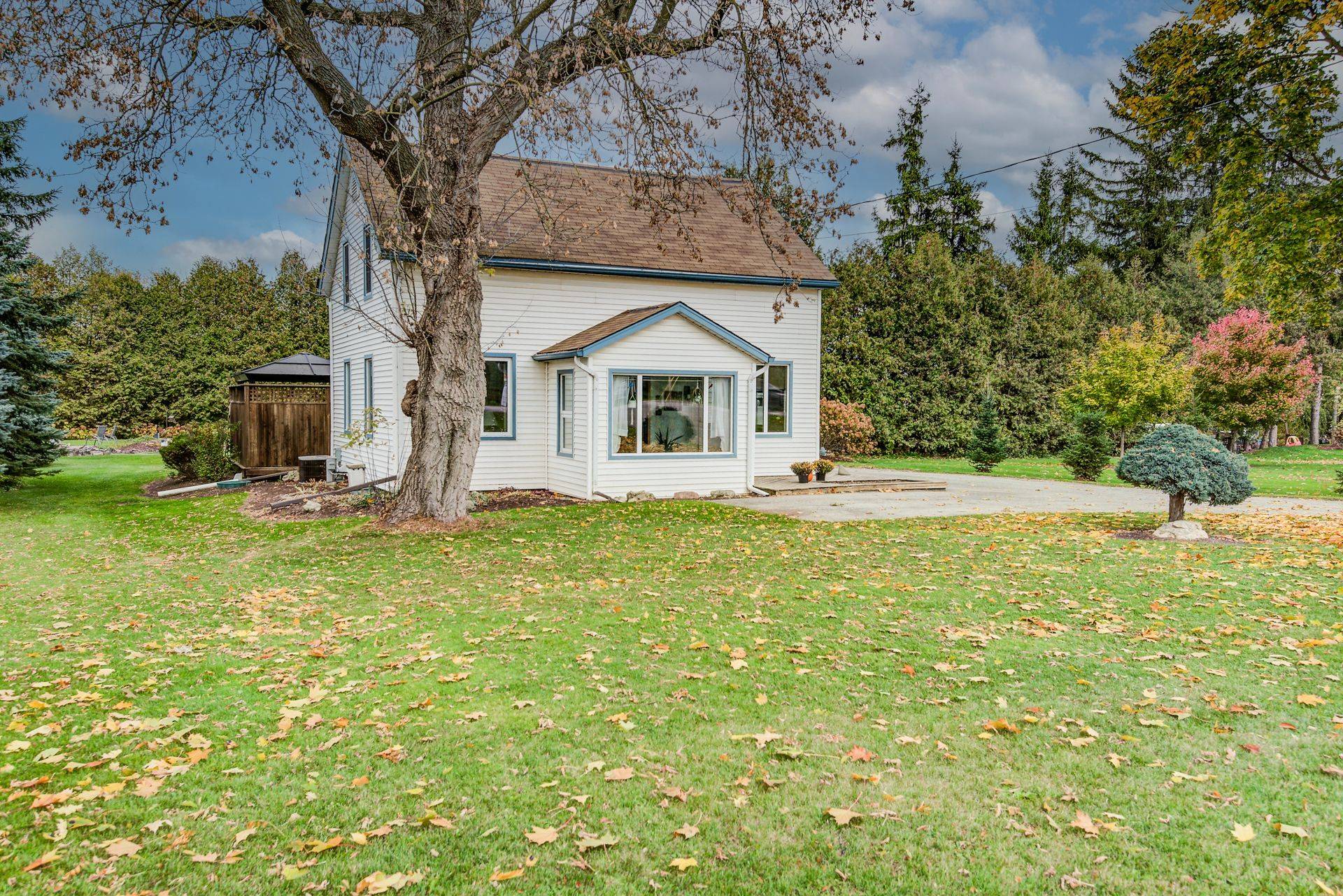 Woolwich, ON N2J 4G8,1301 Lobsinger Line