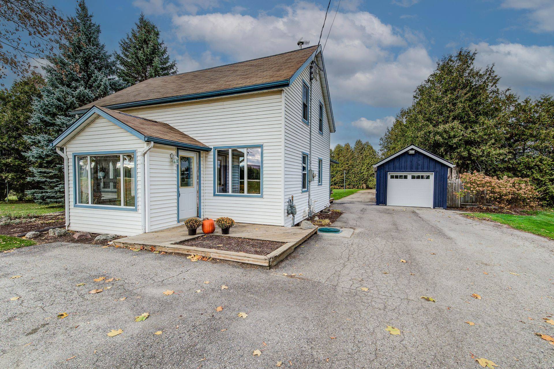 Woolwich, ON N2J 4G8,1301 Lobsinger Line