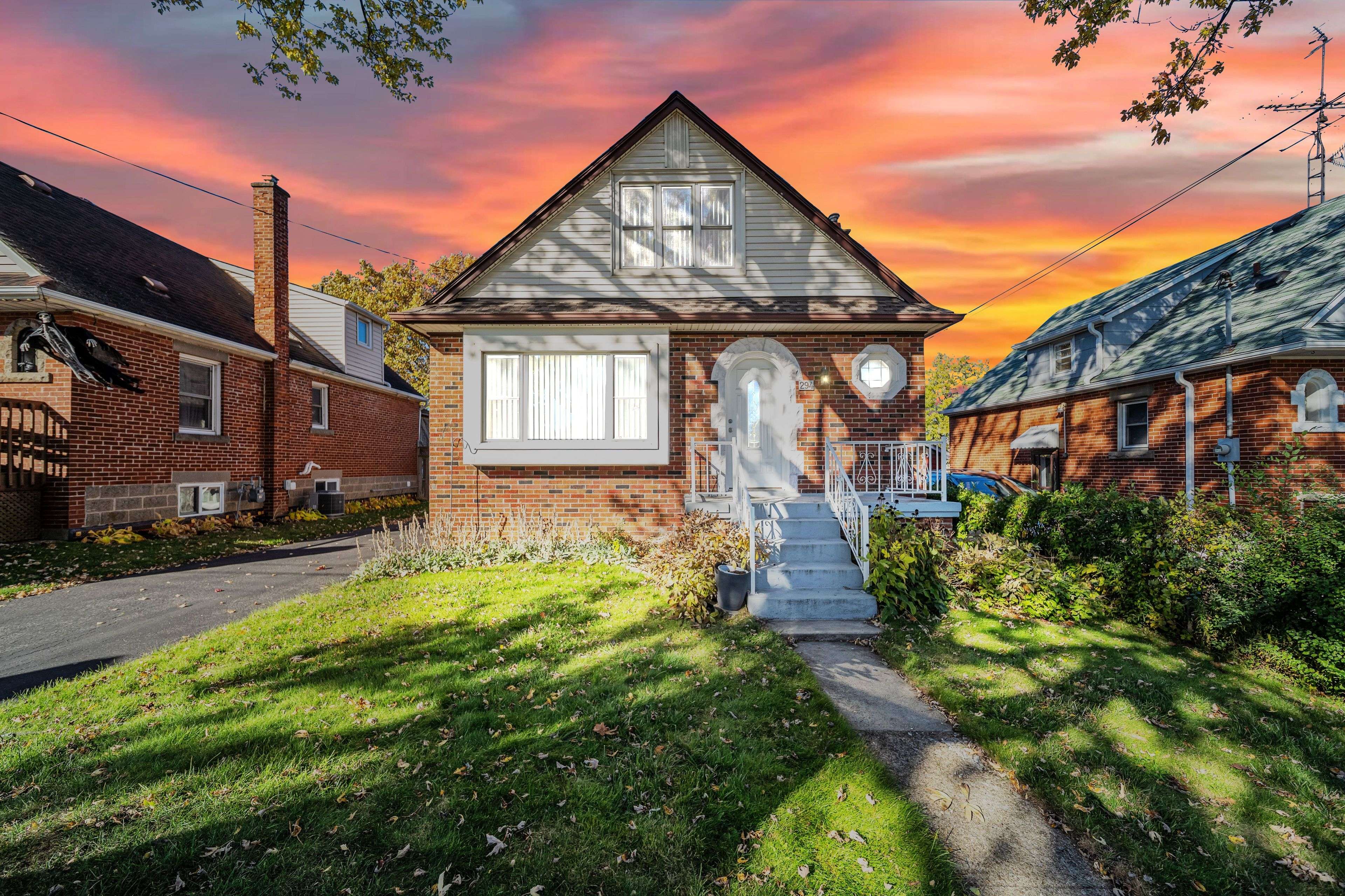 Hamilton, ON L9A 4M7,294 East 17th ST