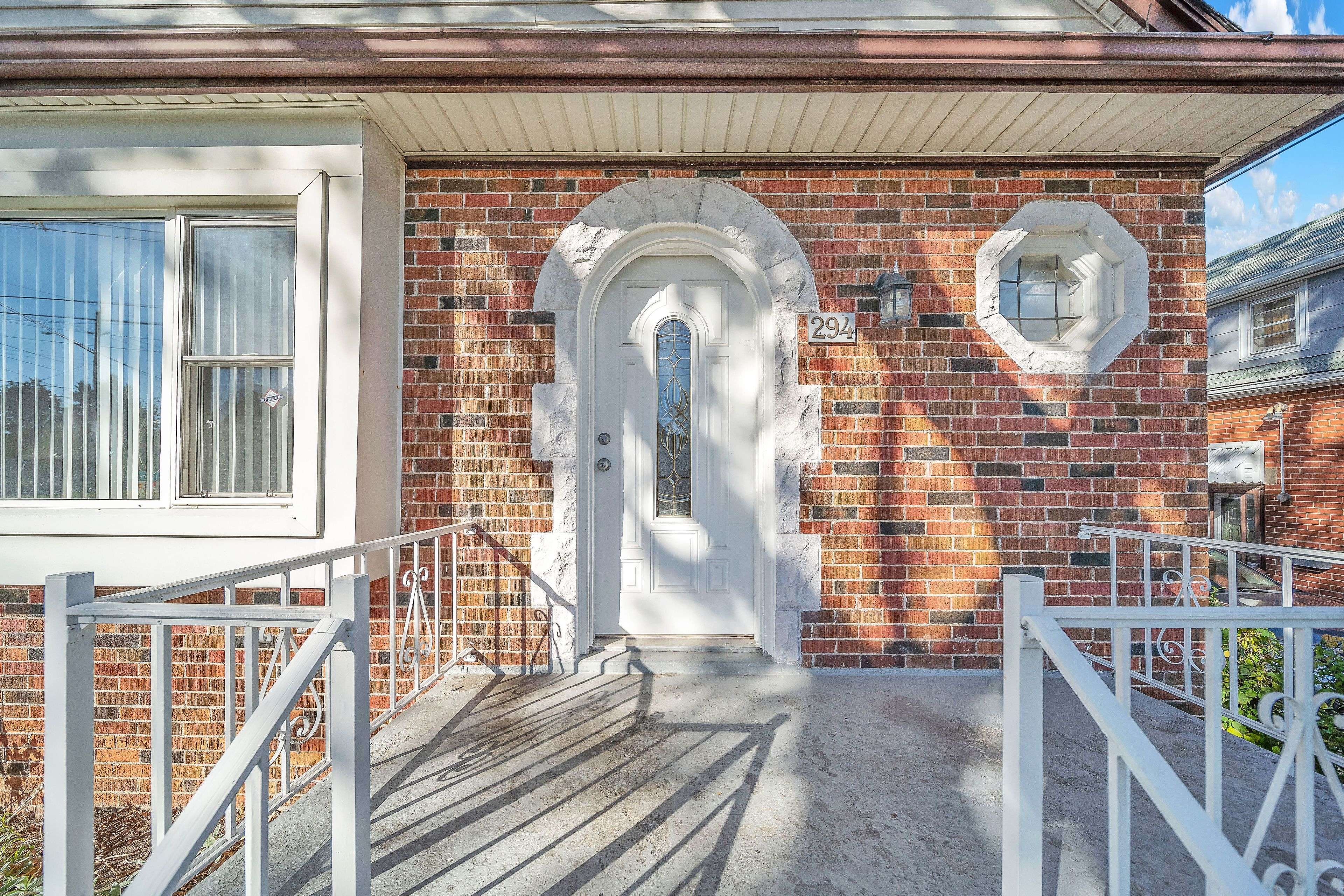 Hamilton, ON L9A 4M7,294 East 17th ST