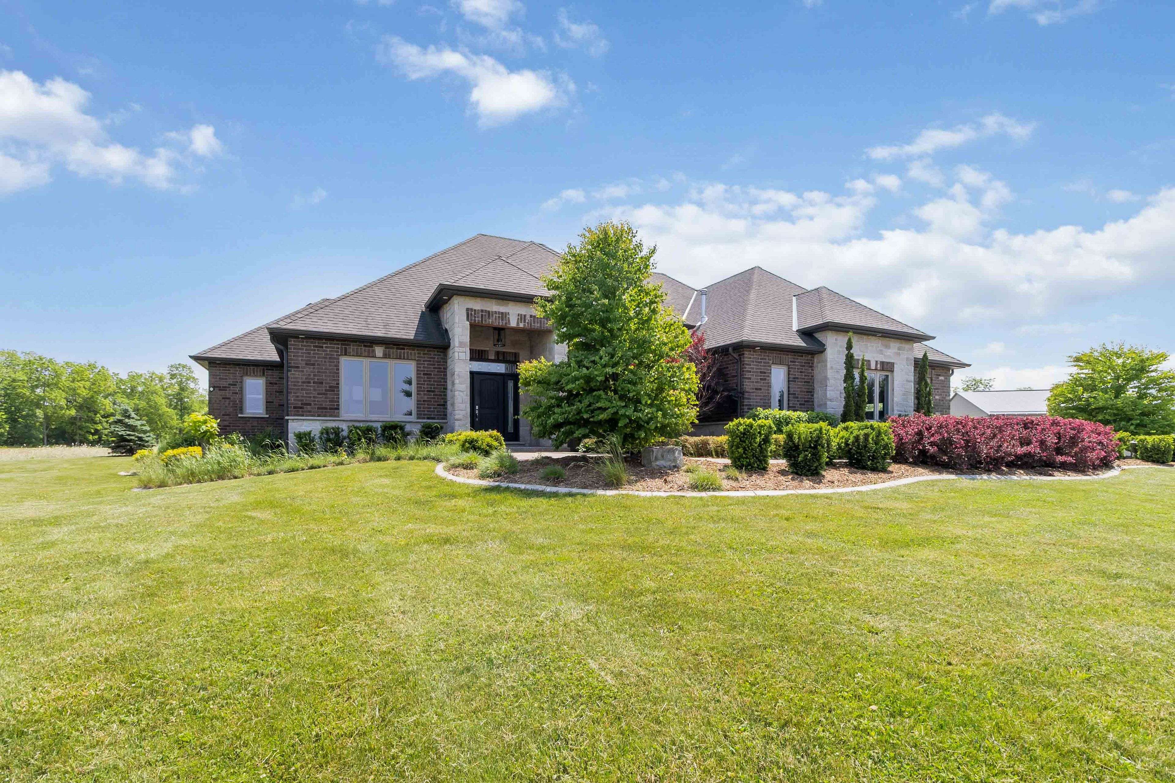 Brantford, ON N3T 5L4,407 MCBAY RD