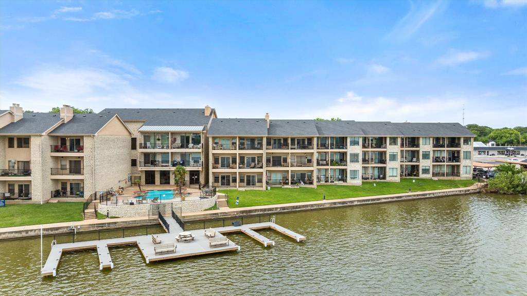 Granbury, TX 76048,401 E Pearl Street #2105