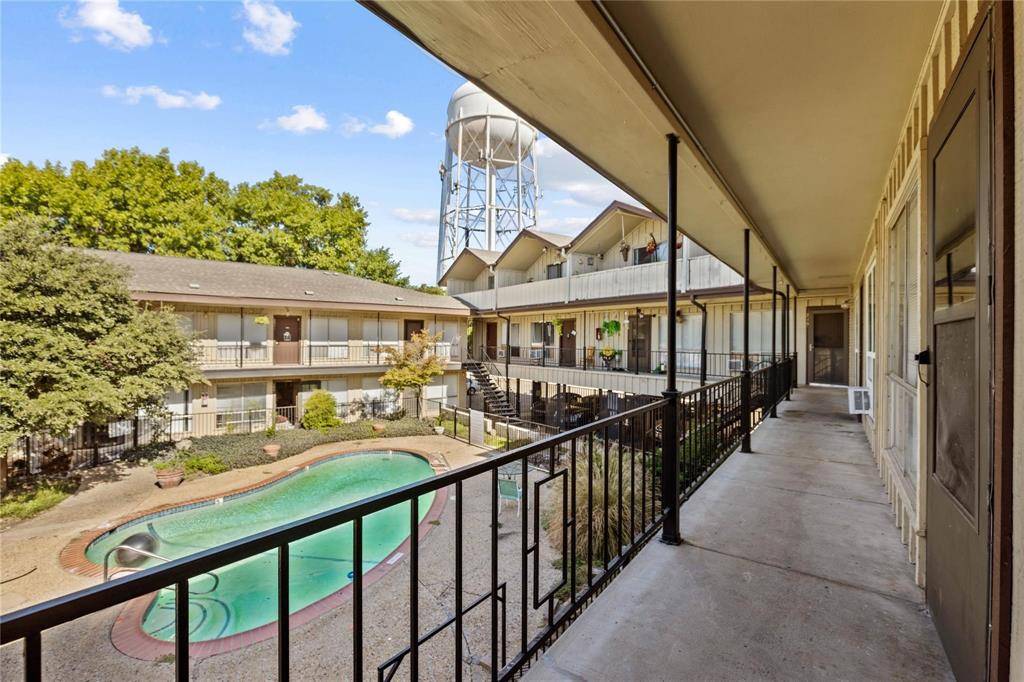 Dallas, TX 75209,5000 Bowser Avenue #208