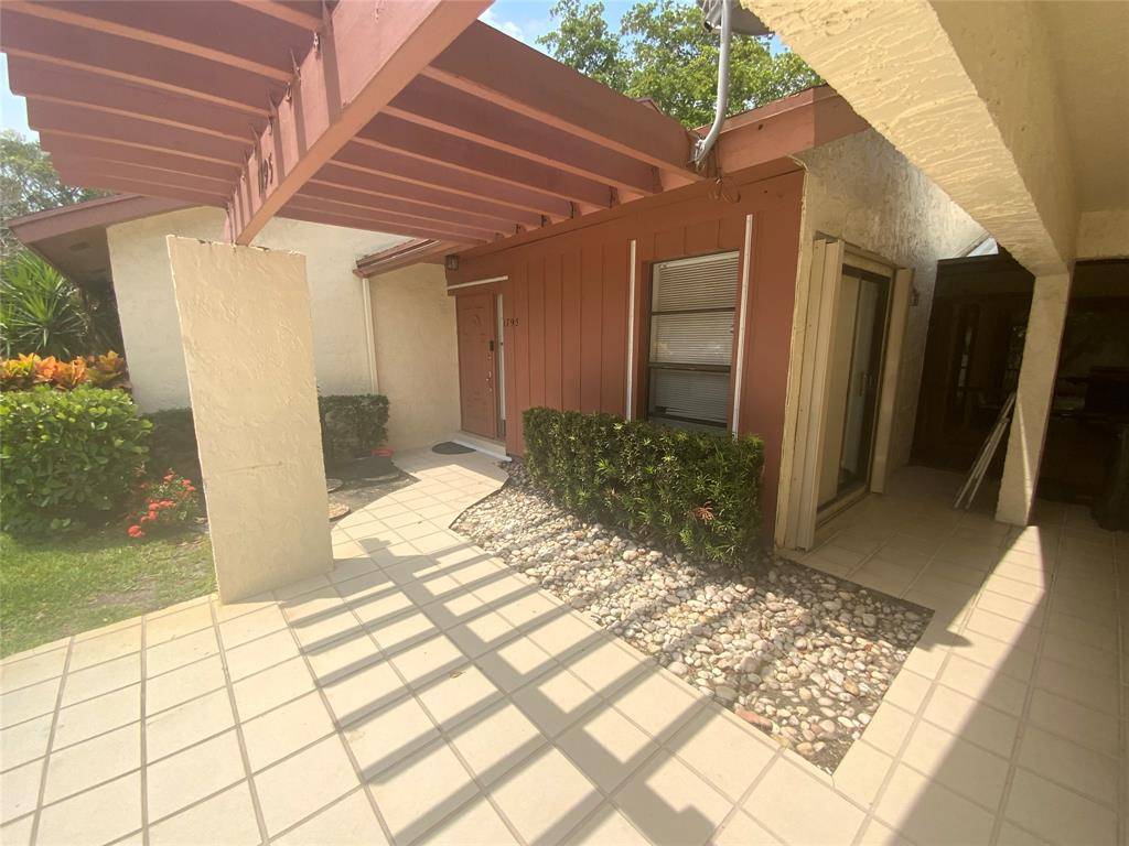 Coconut Creek, FL 33063,1795 Satinwood Cr Circle #1795