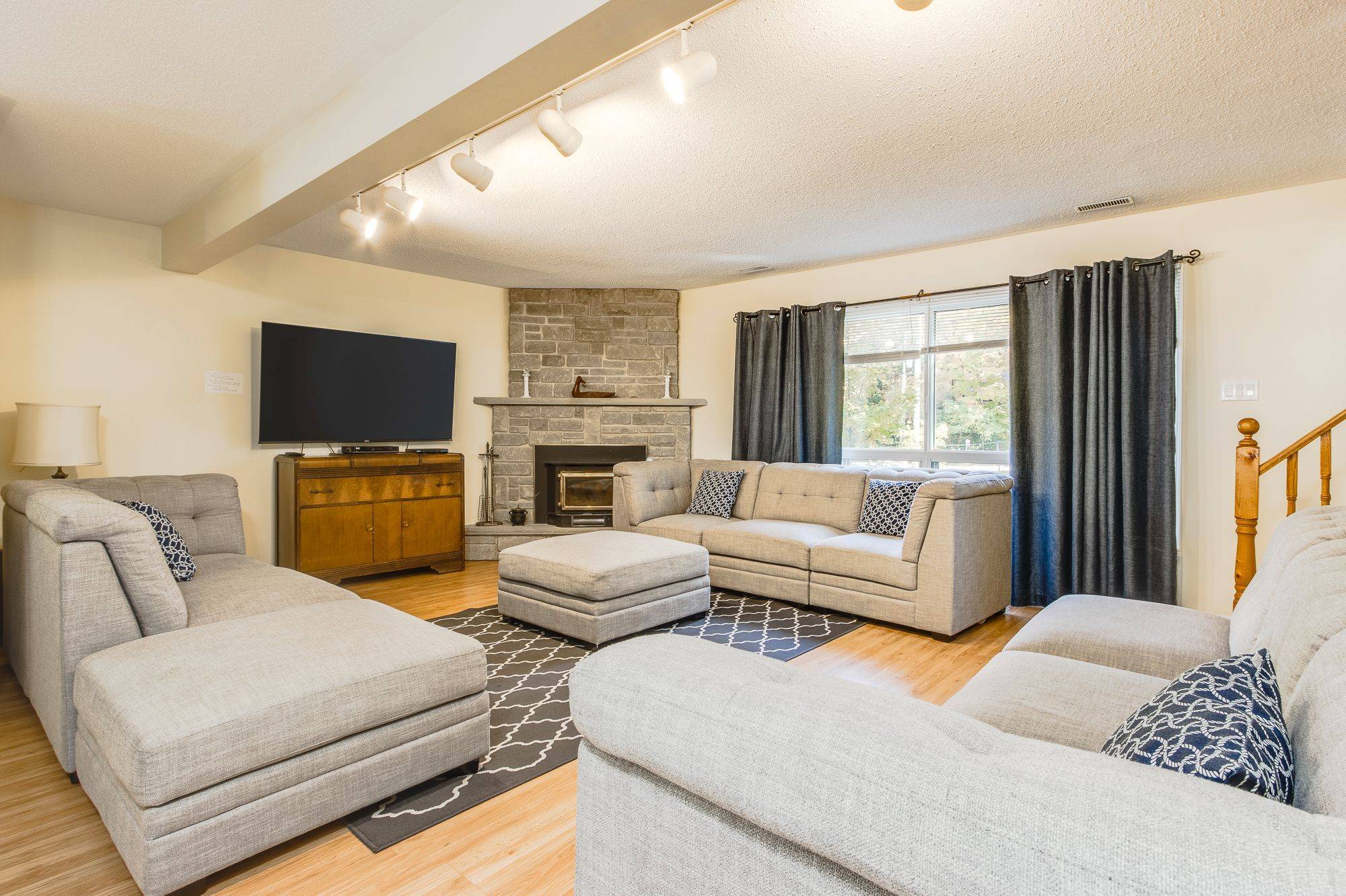 Penetanguishene, ON L9M 1R3,910 Concession Rd 17 N/A W