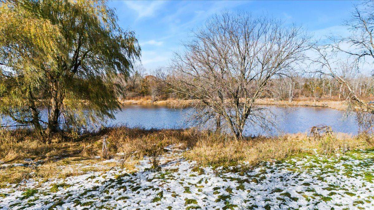 Tyendinaga, ON K0K 3A0,82 Queen ST