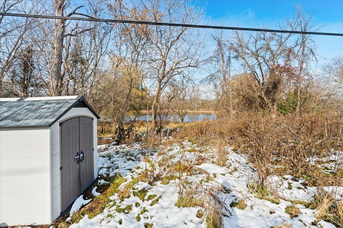 Tyendinaga, ON K0K 3A0,82 Queen ST