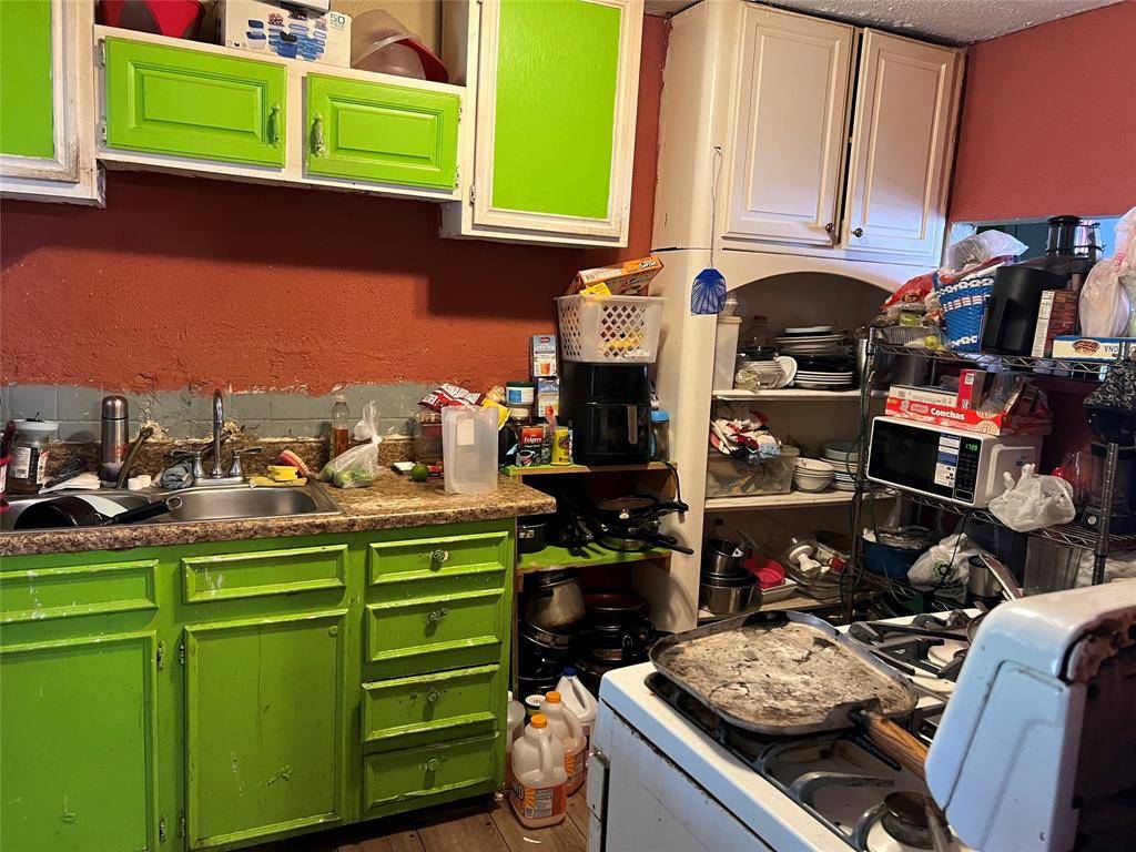 Dallas, TX 75209,4423 Hopkins Avenue