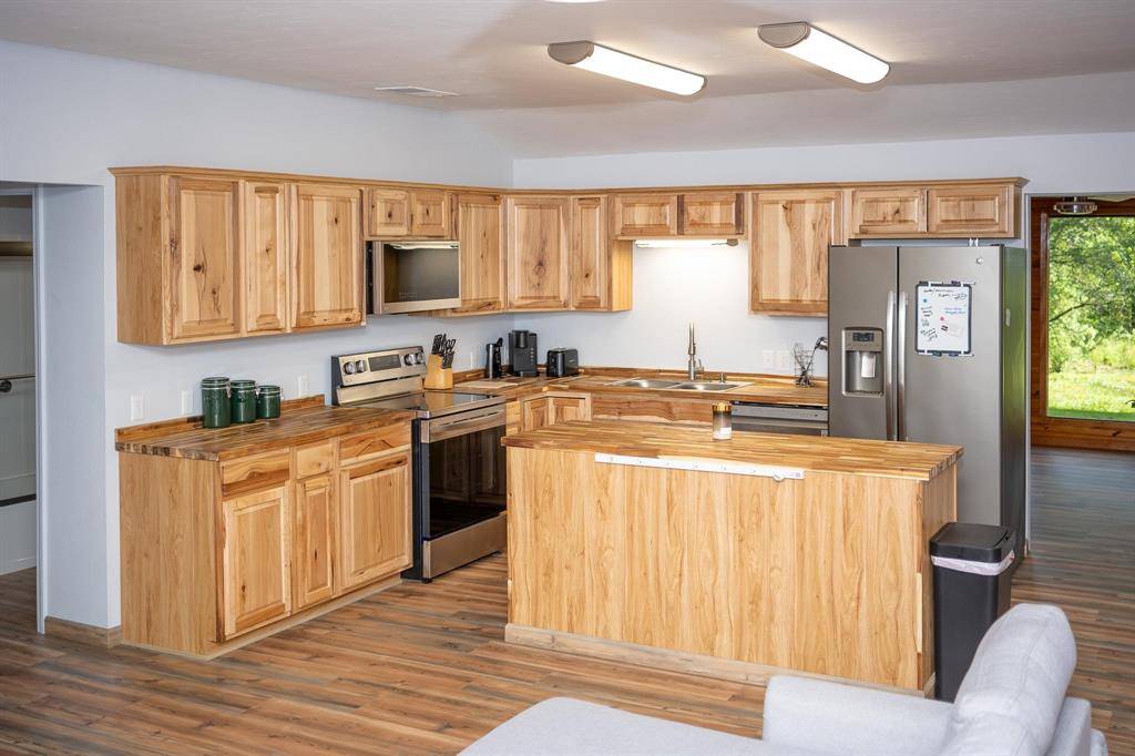 Karnack, TX 75661,523 Big Lake Rd 523 Big Lake Rd Road