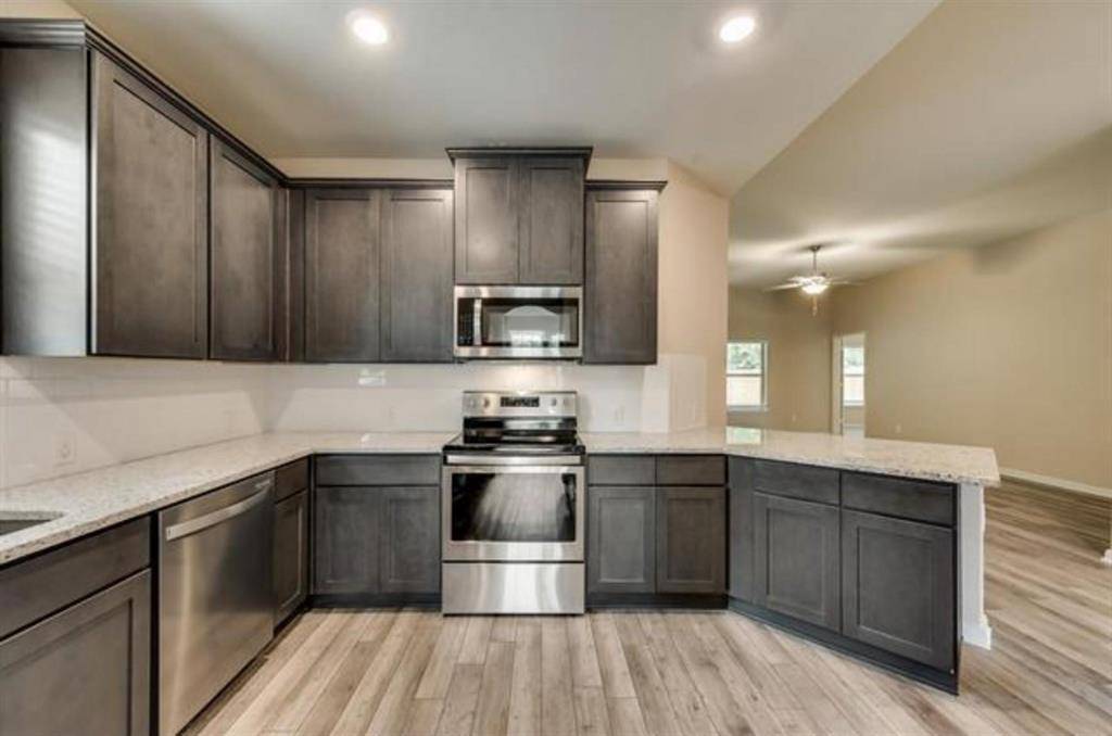 Crowley, TX 76036,1052 Tumbleweed Trail