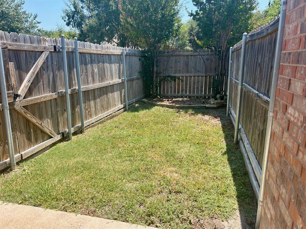 Denton, TX 76208,1610 Poinsettia Boulevard