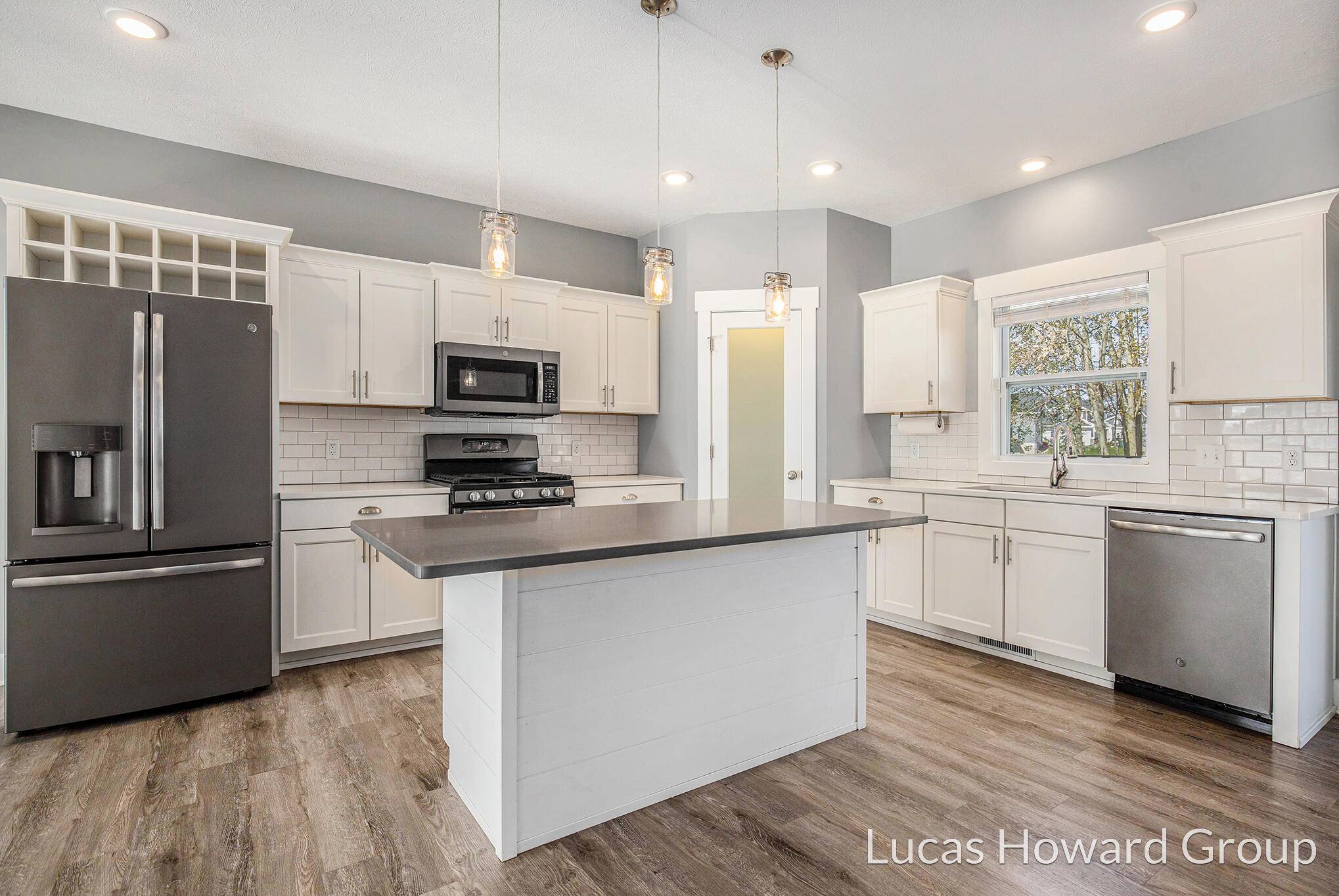 Hudsonville, MI 49426,3303 Rosewood ST