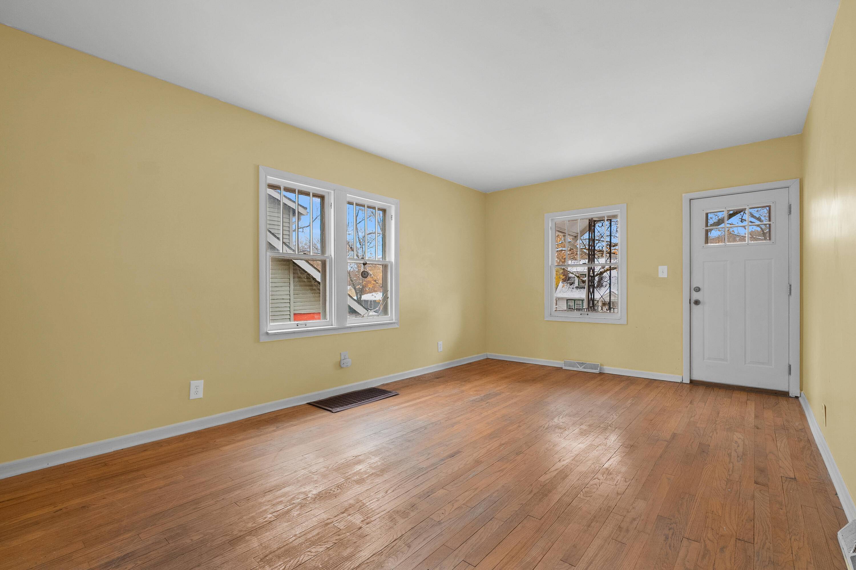 Kalamazoo, MI 49008,1120 W Maple  St