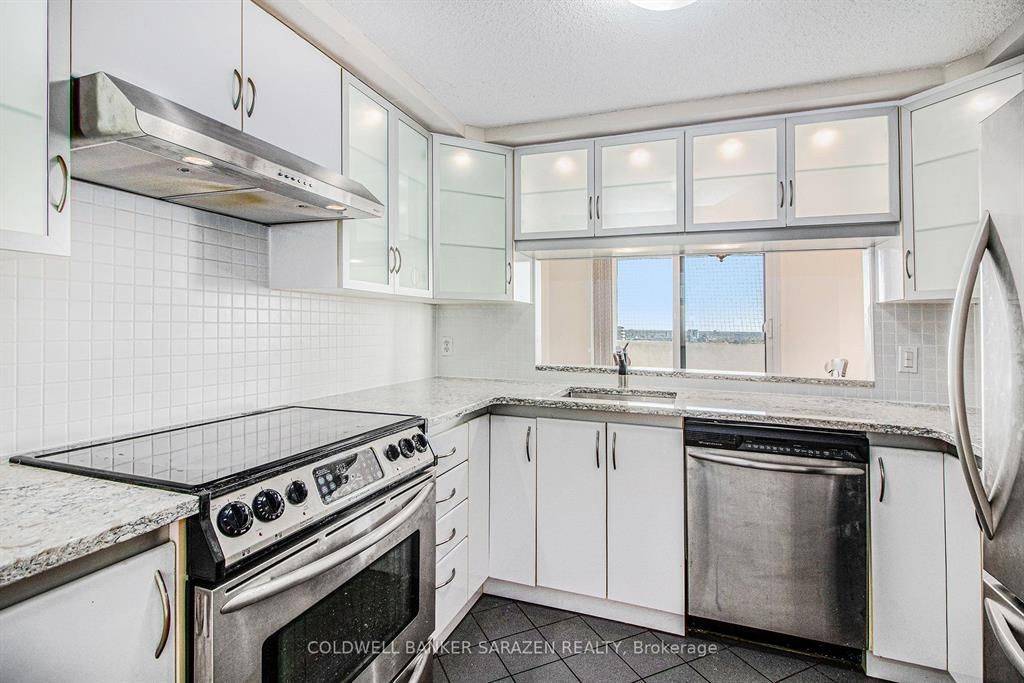 Ottawa Centre, ON K2P 2K8,199 Kent ST #2307