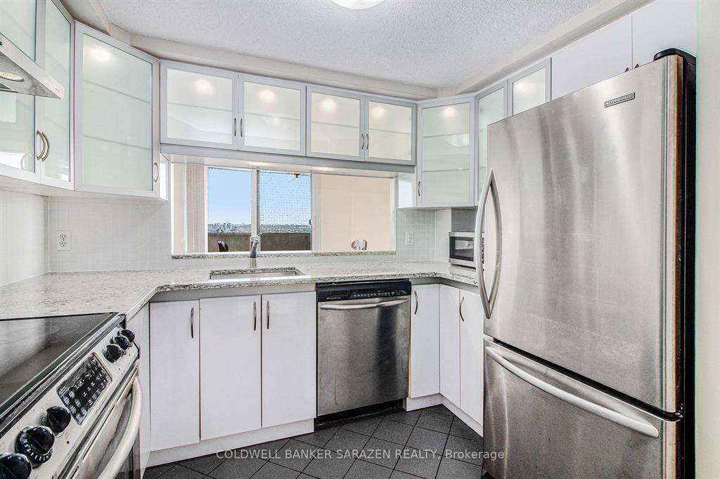 Ottawa Centre, ON K2P 2K8,199 Kent ST #2307