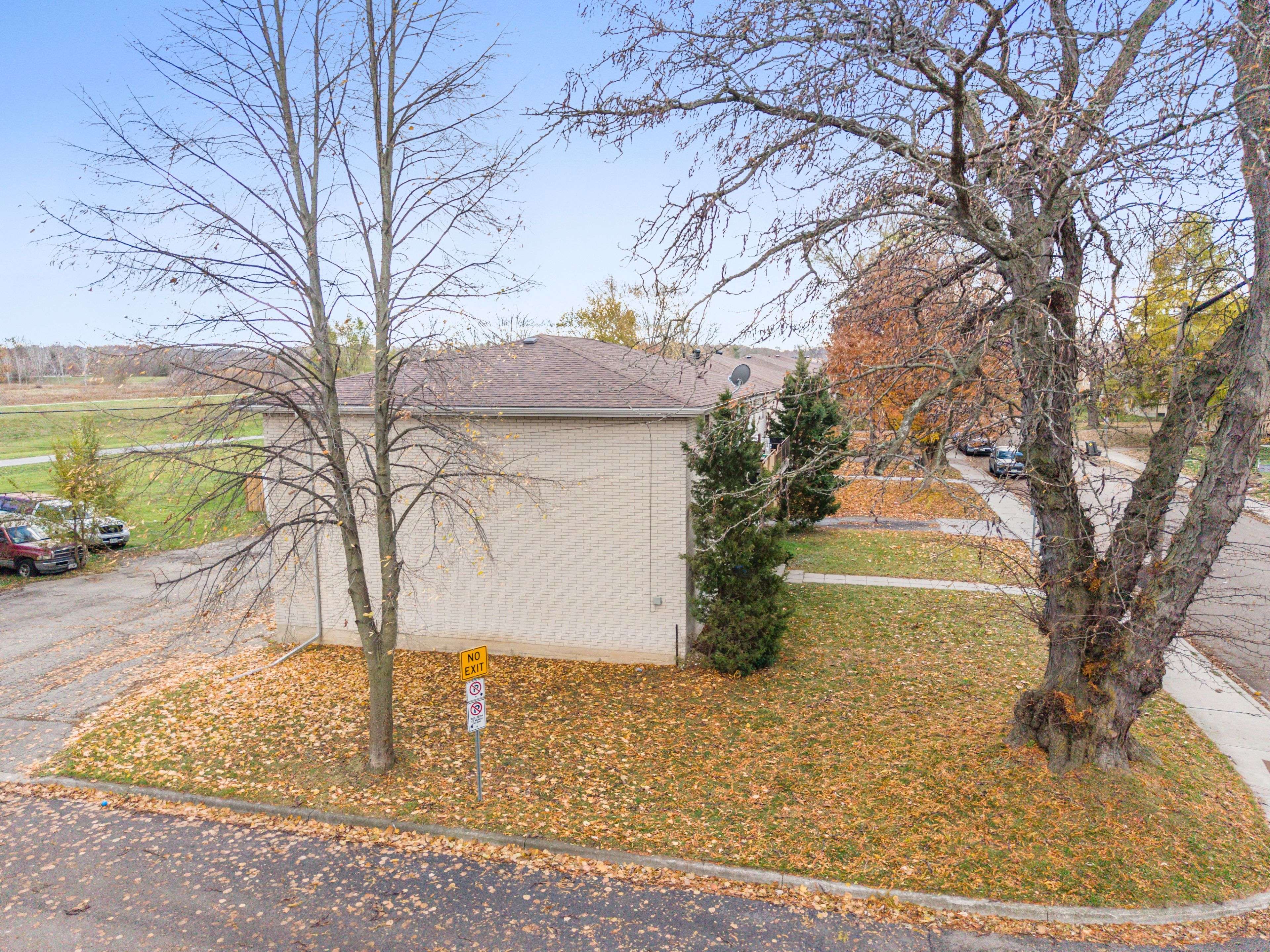 Brant, ON N3S 1B2,94 Sixth AVE