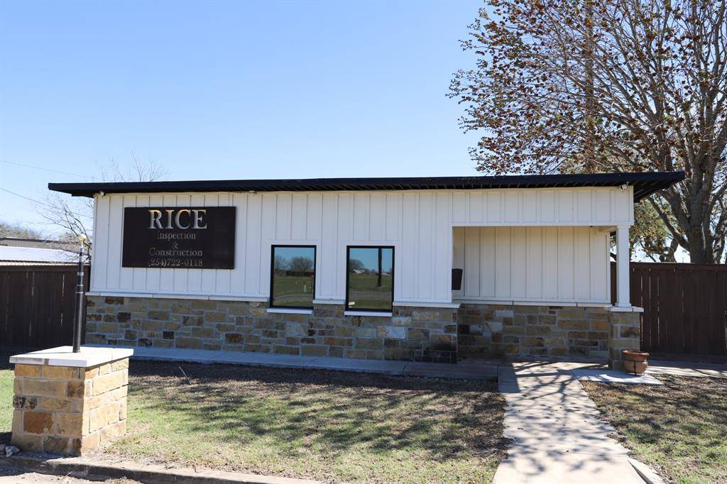 Mcgregor, TX 76657,2000 W Highway 84 Highway