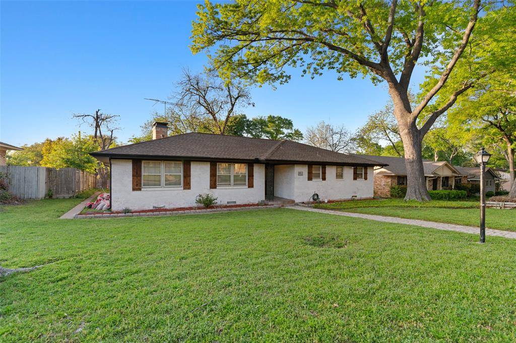 Dallas, TX 75228,8815 Bretshire Drive