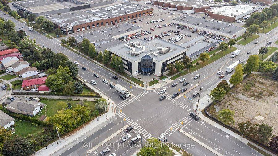 Toronto E11, ON M1B 5L1,5639 Finch AVE E #304