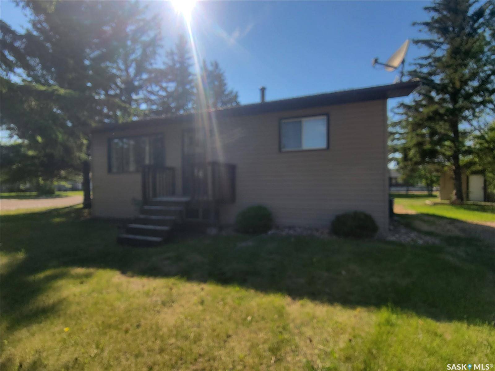 Neilburg, SK S0M 2C0,16 4th AVENUE E