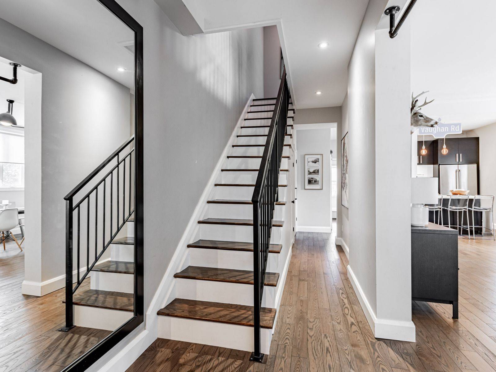 Toronto C03, ON M6C 2P7,480 Vaughan RD