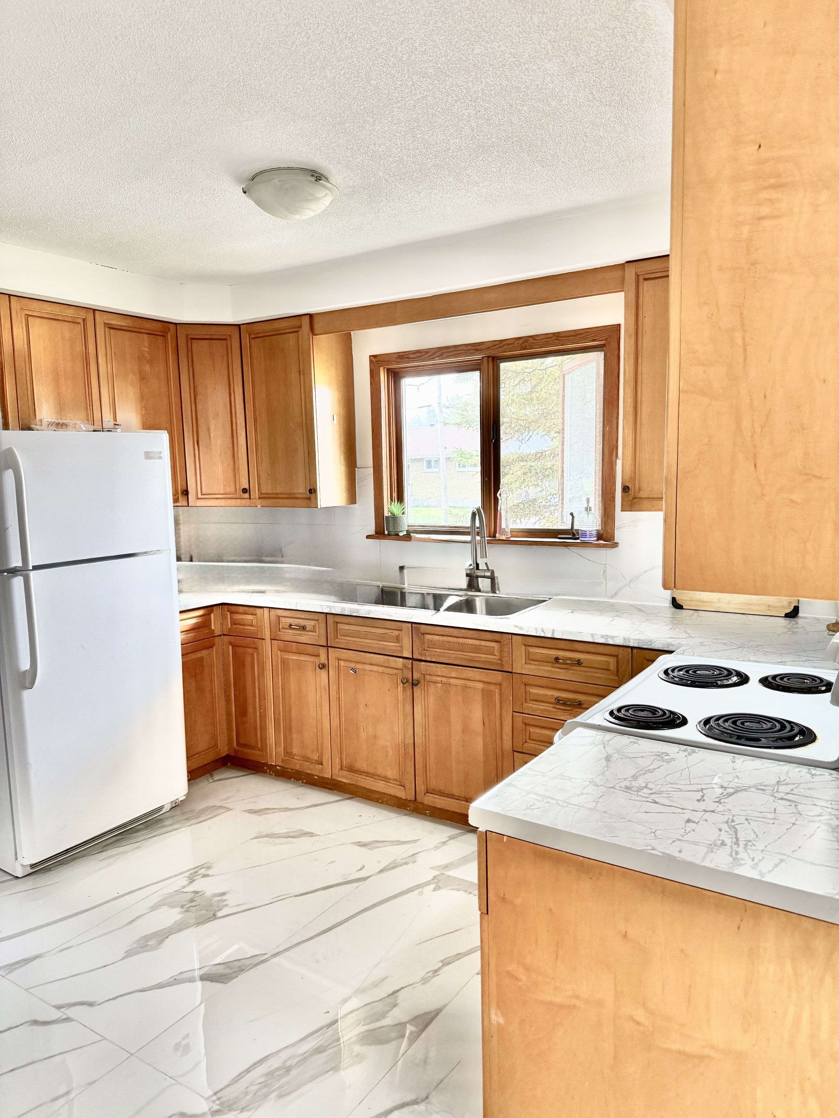 Timmins, ON P4N 5Z1,364 Brousseau AVE