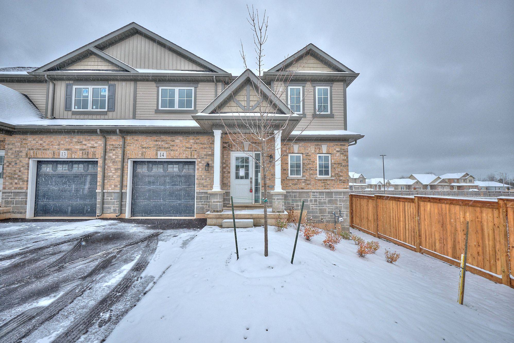 Fort Erie, ON L2A 1N1,397 Garrison RD #14